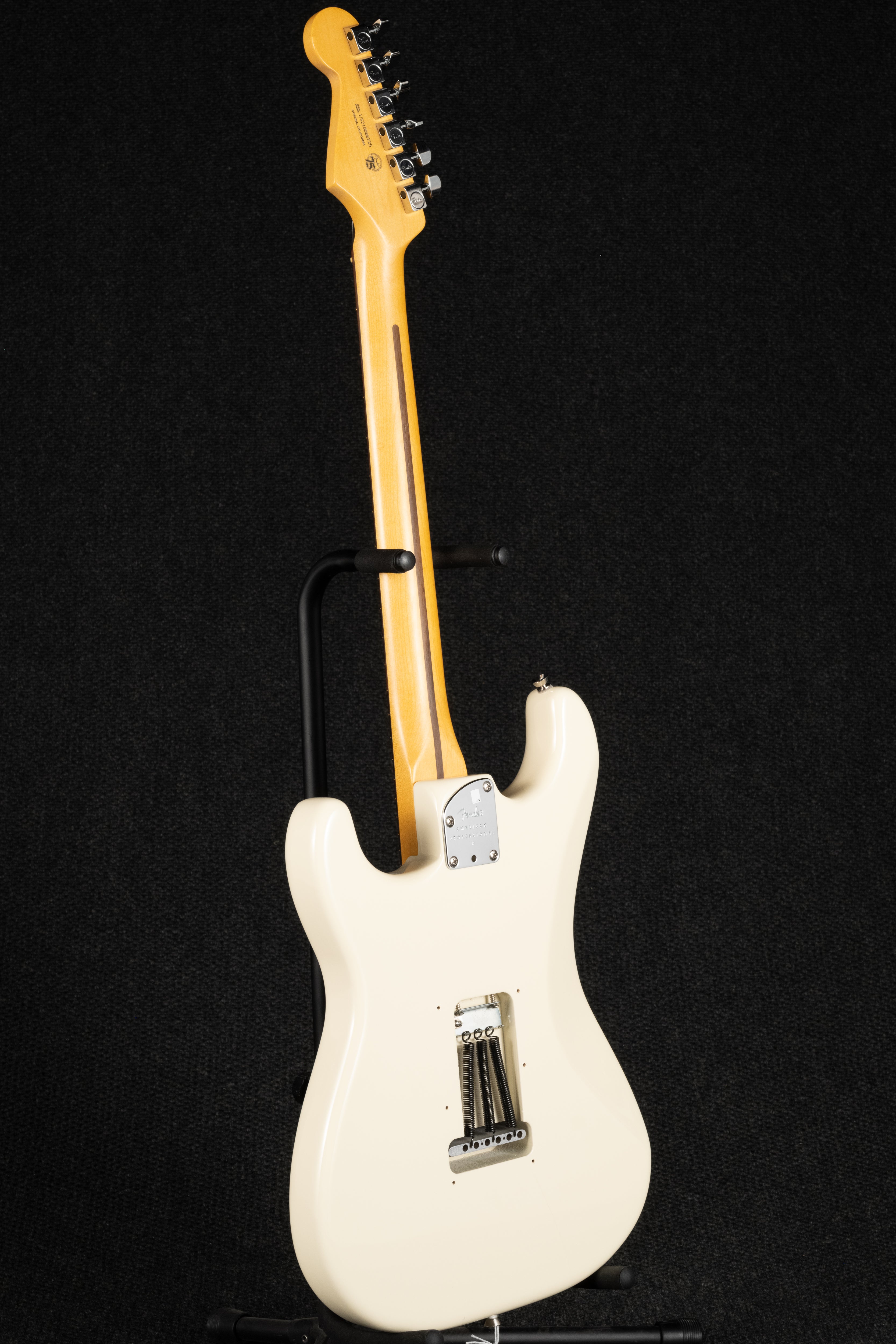 American Professional II Sratocaster - Olympic White