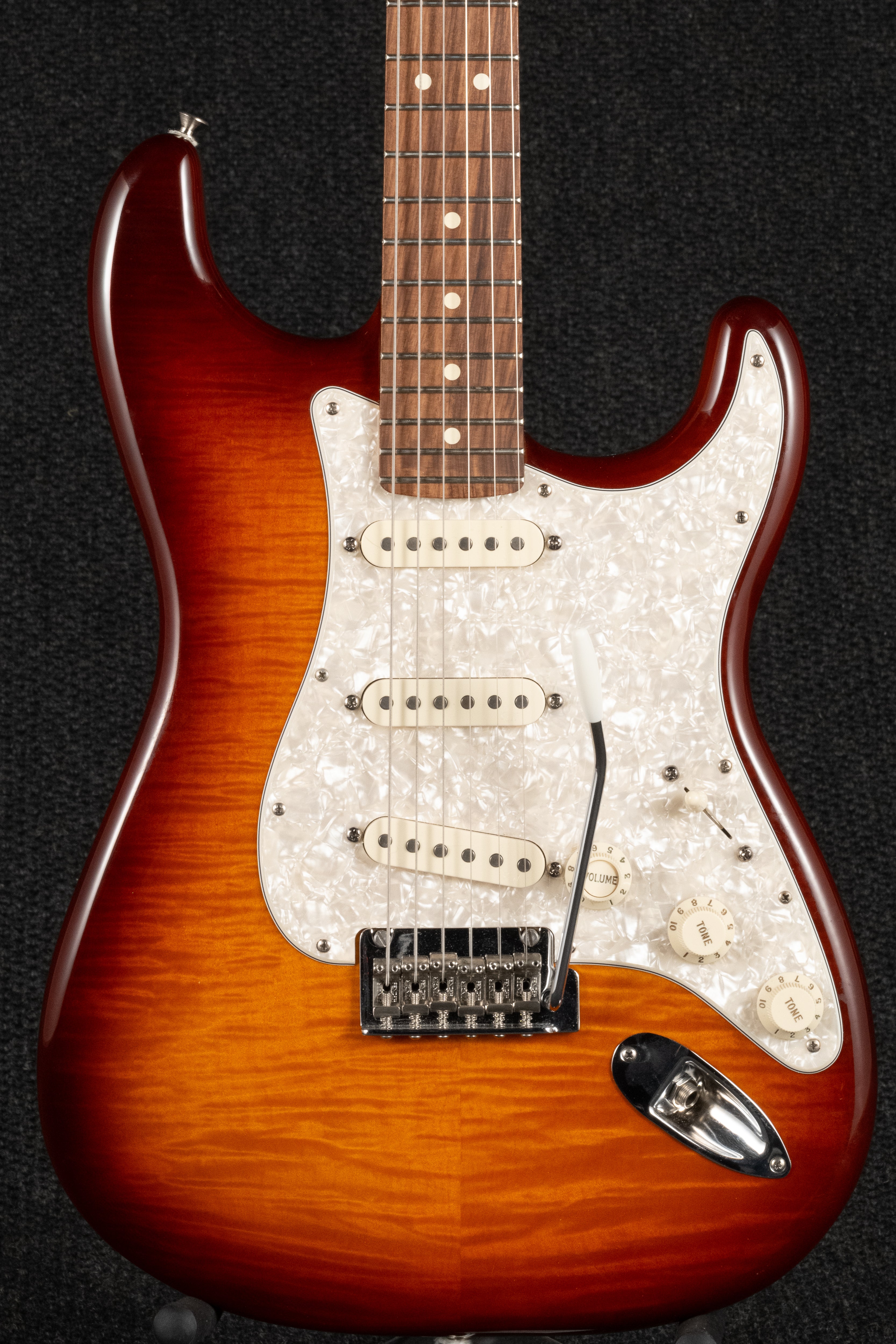 MIM Player Strat Plus Top - Tobacco Burst