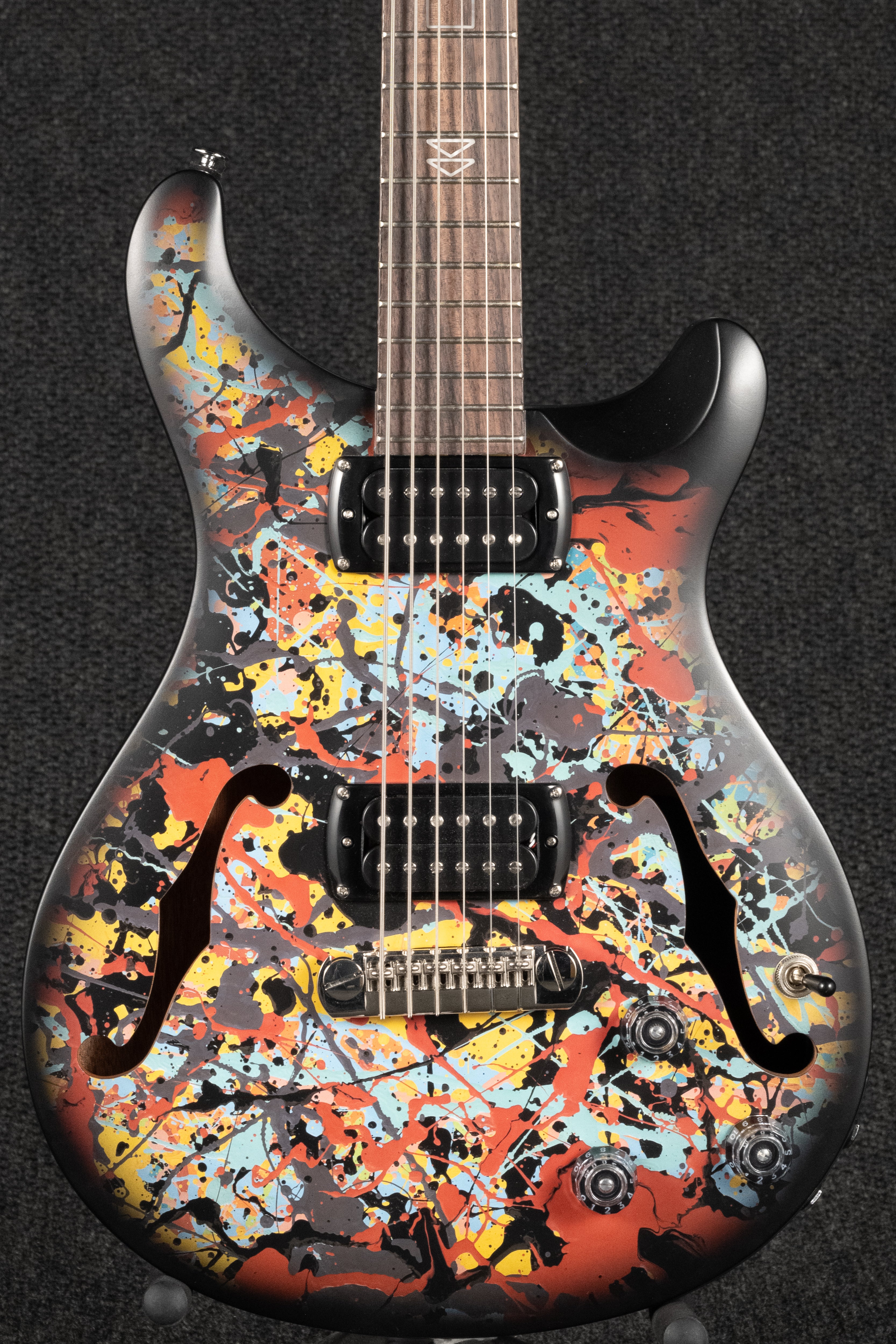SE Ed Sheeran Hollowbody I Piezo Baritone - Cosmic Splash
