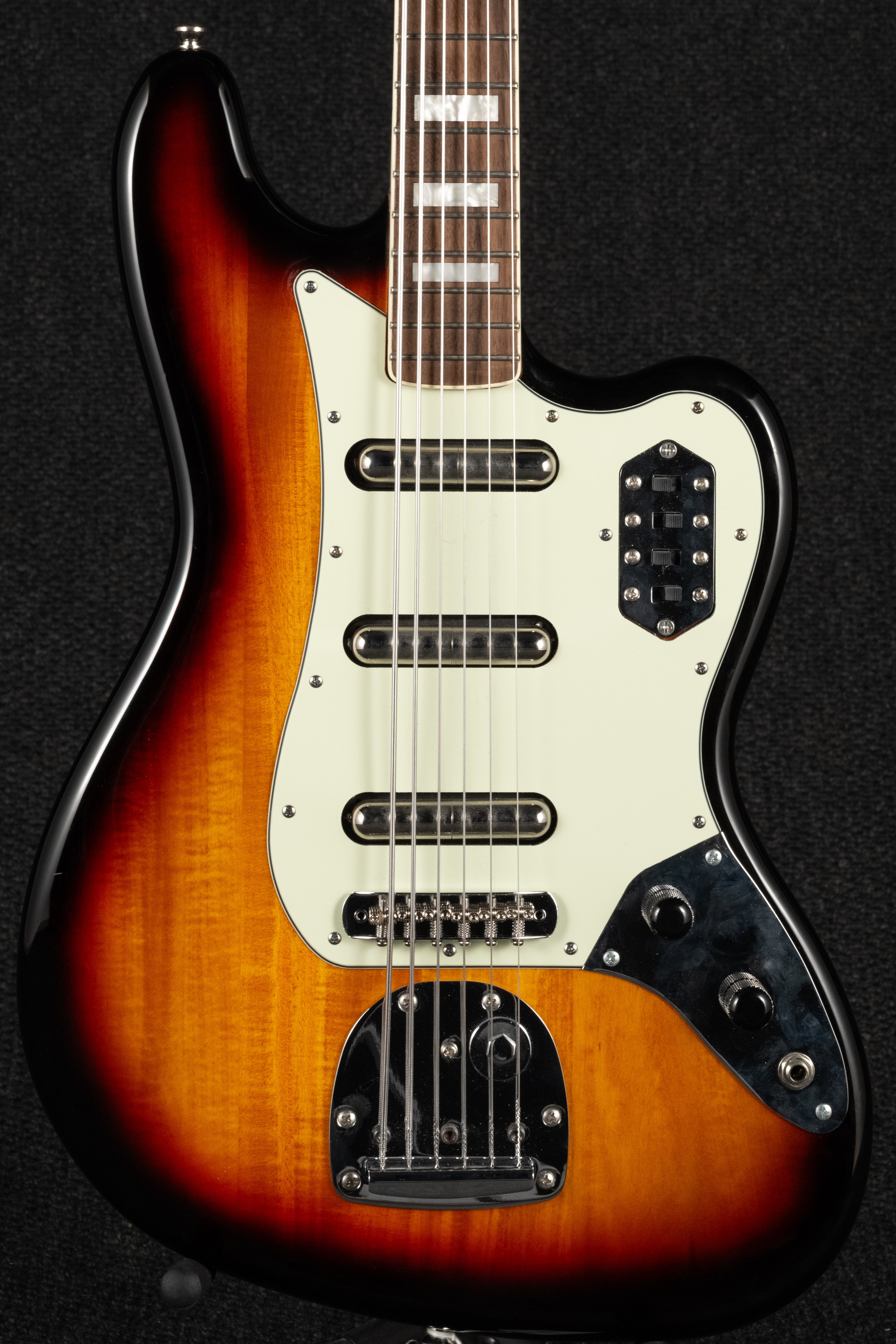 Squier Bass VI