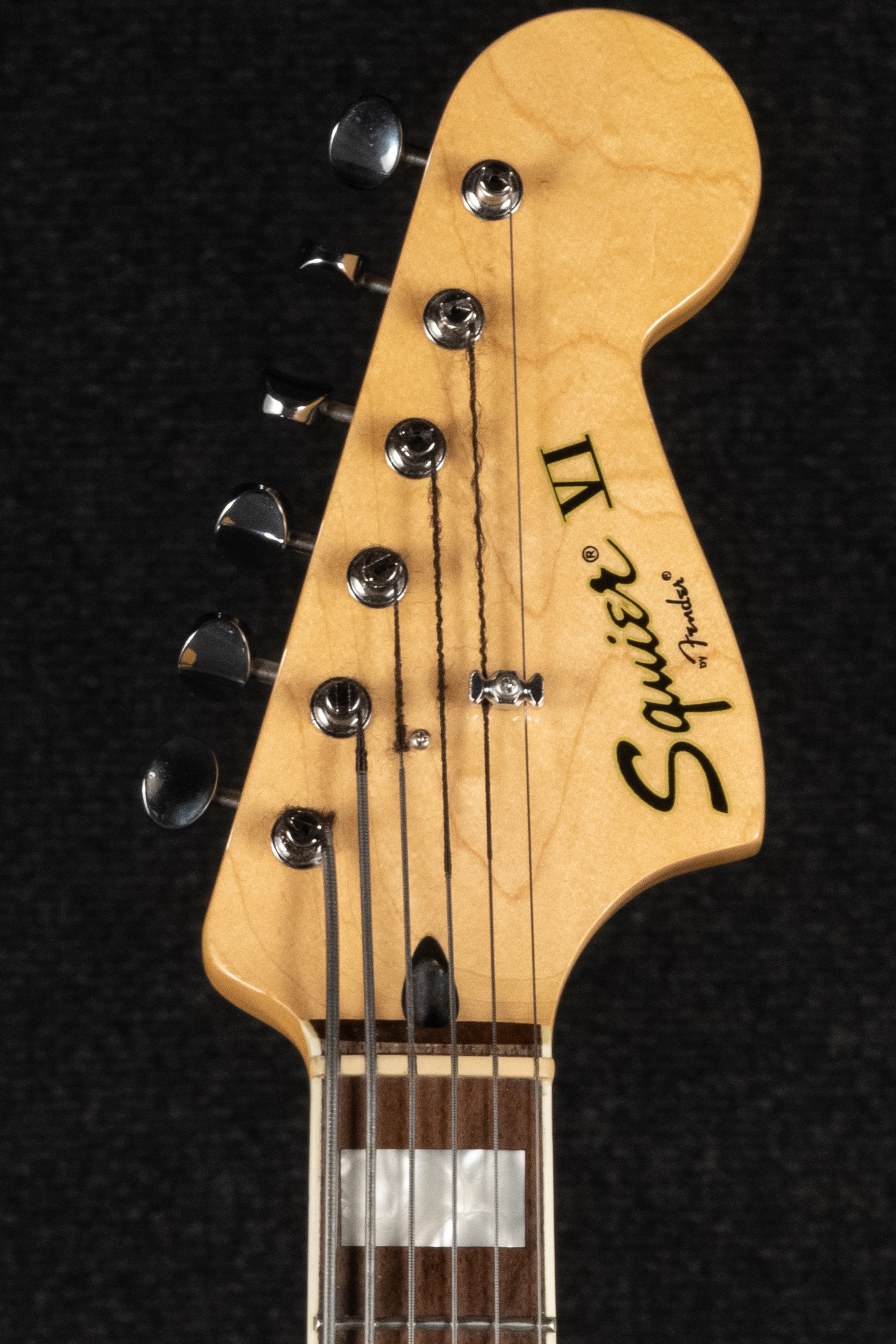 Squier Bass VI