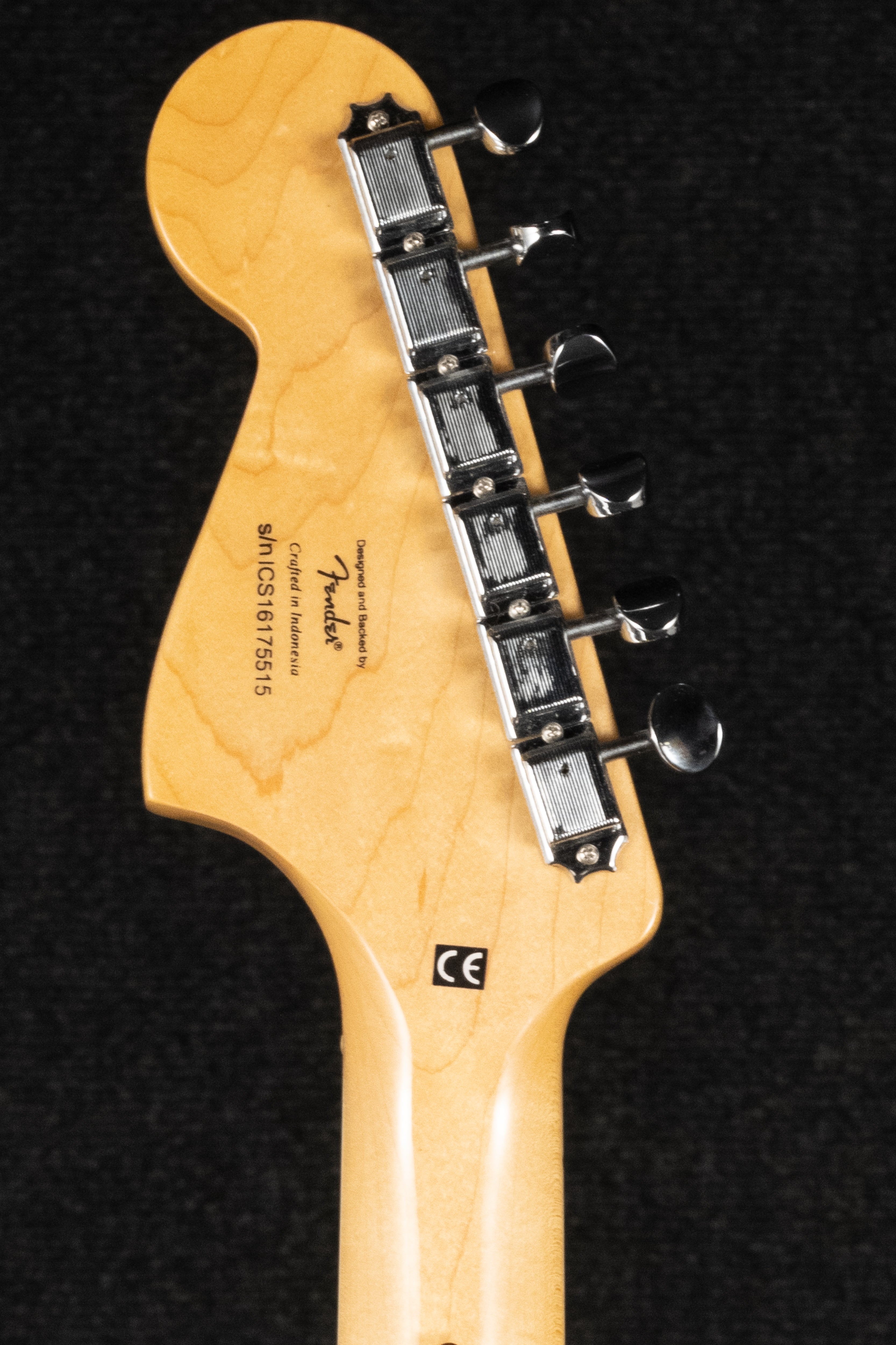Squier Bass VI