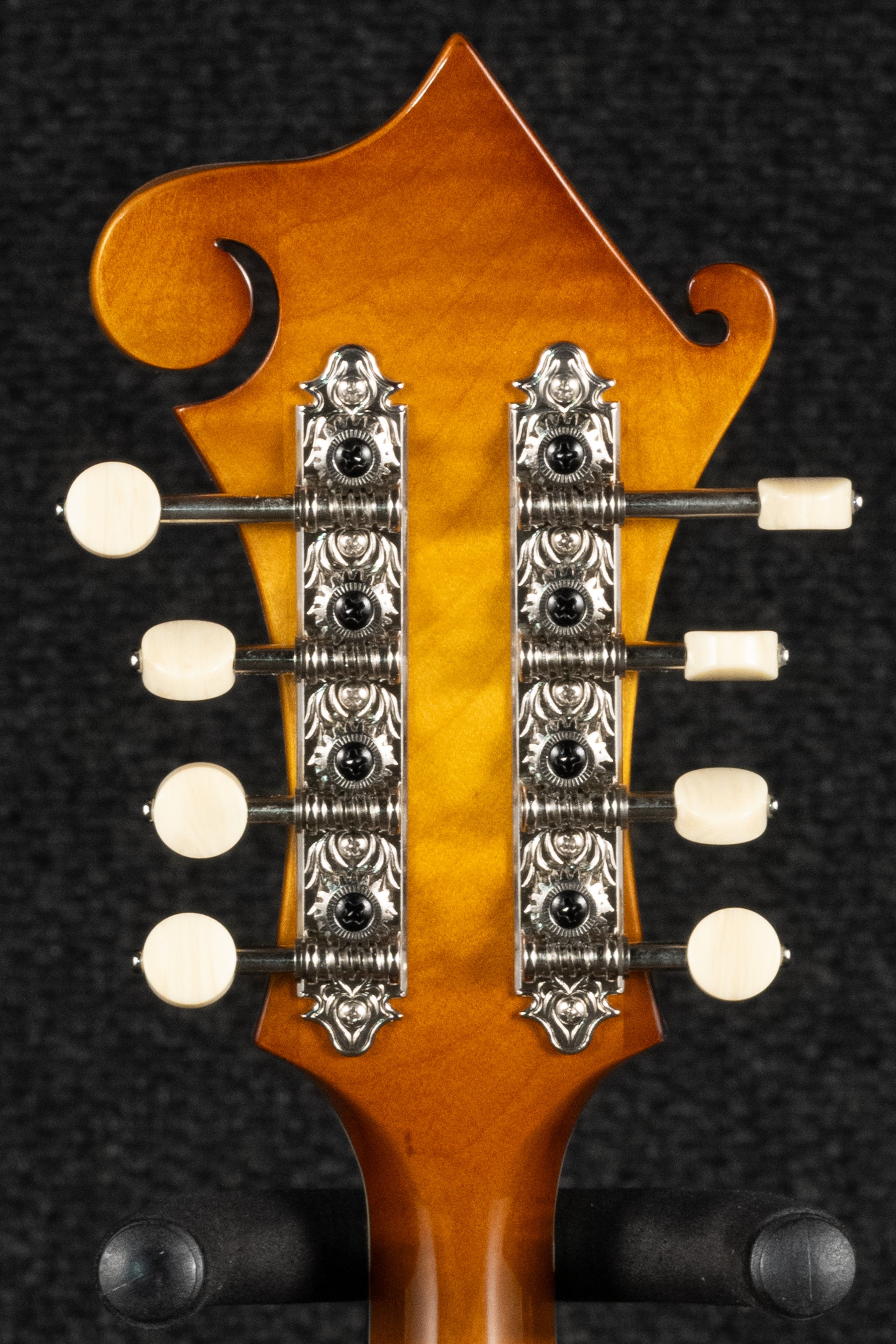 MD615-GB Gold Burst F Mandolin