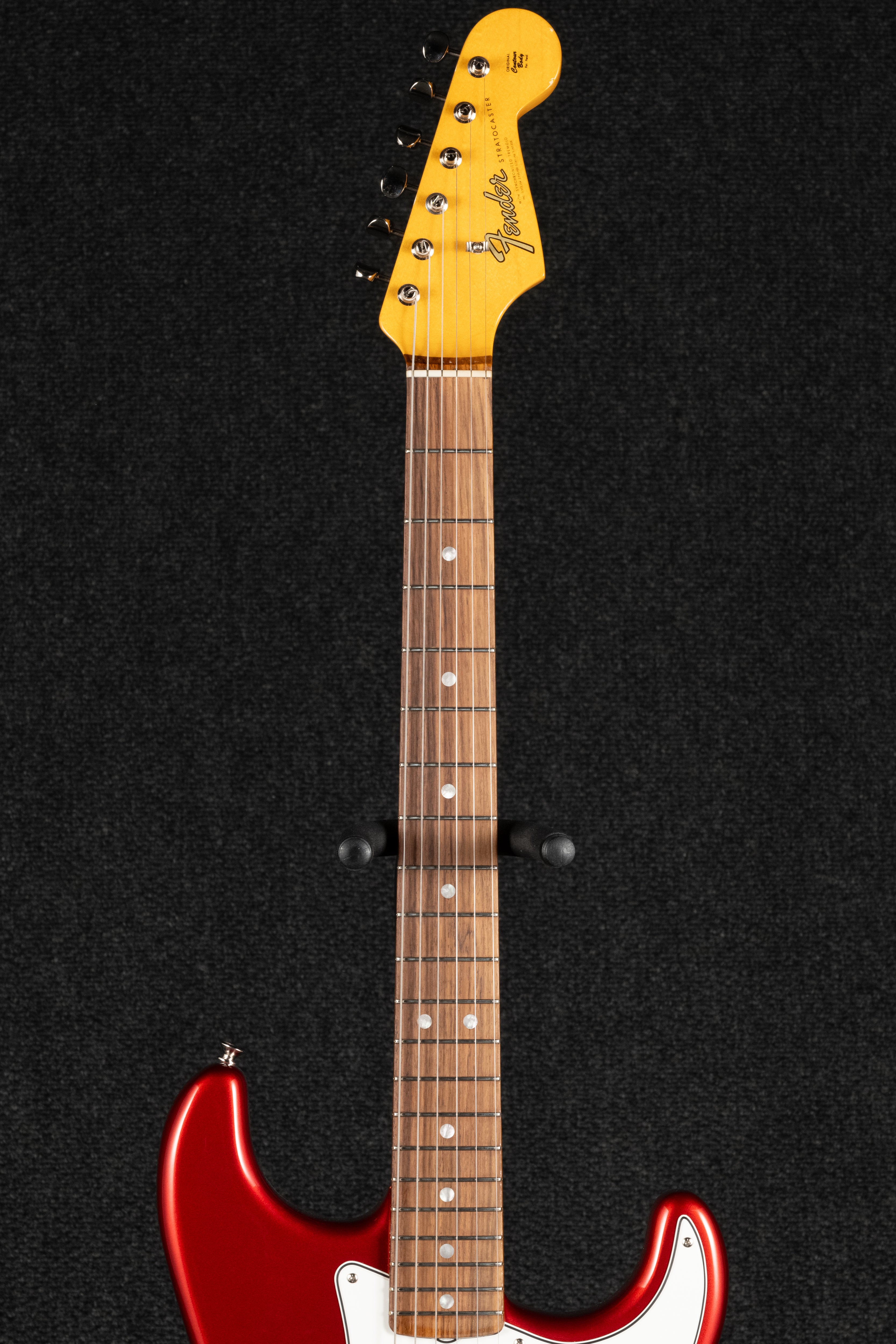 American Vintage II 1965 Stratocaster - Candy Apple Red