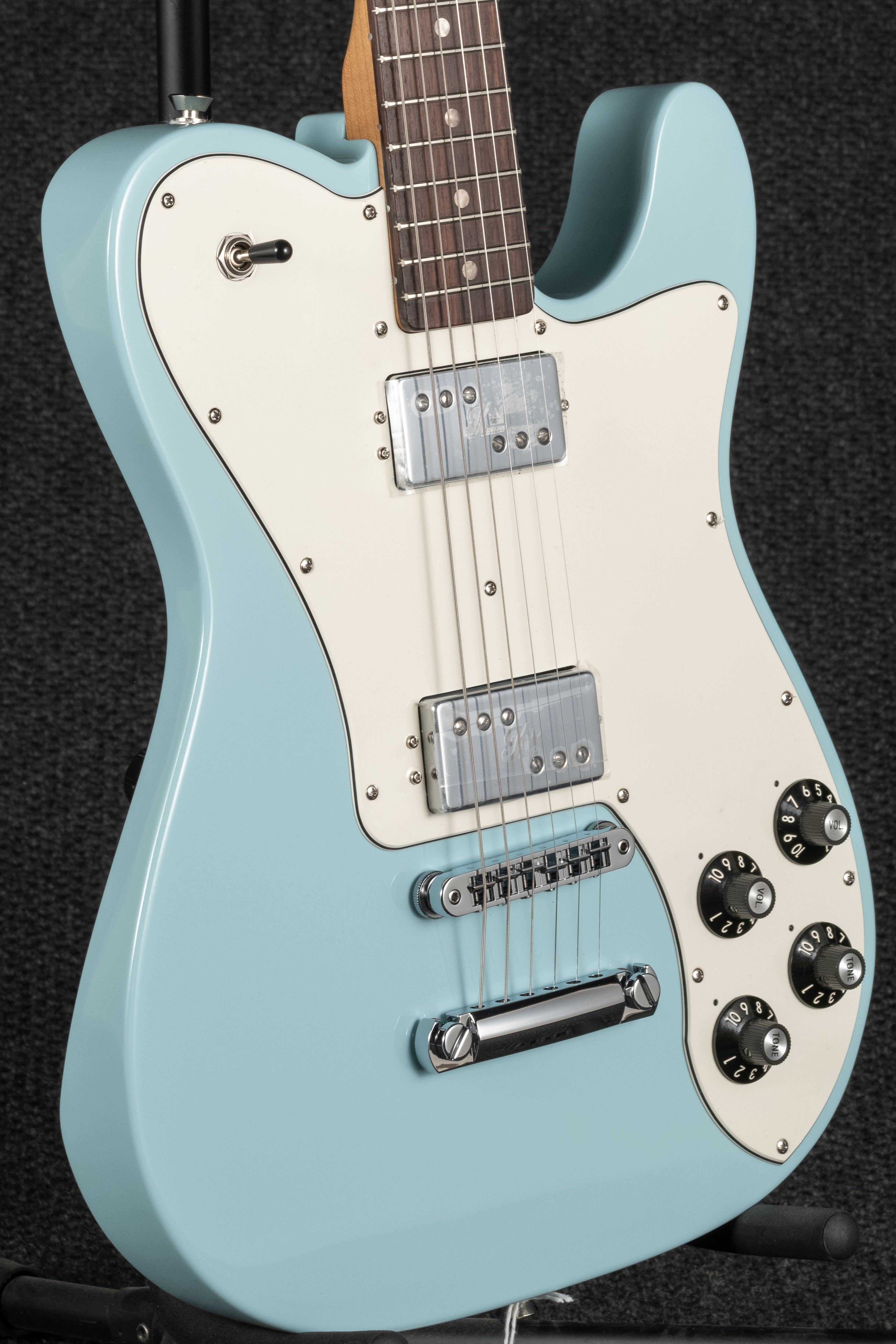 Kingfish Delta Day Tele Deluxe - Daphne Blue