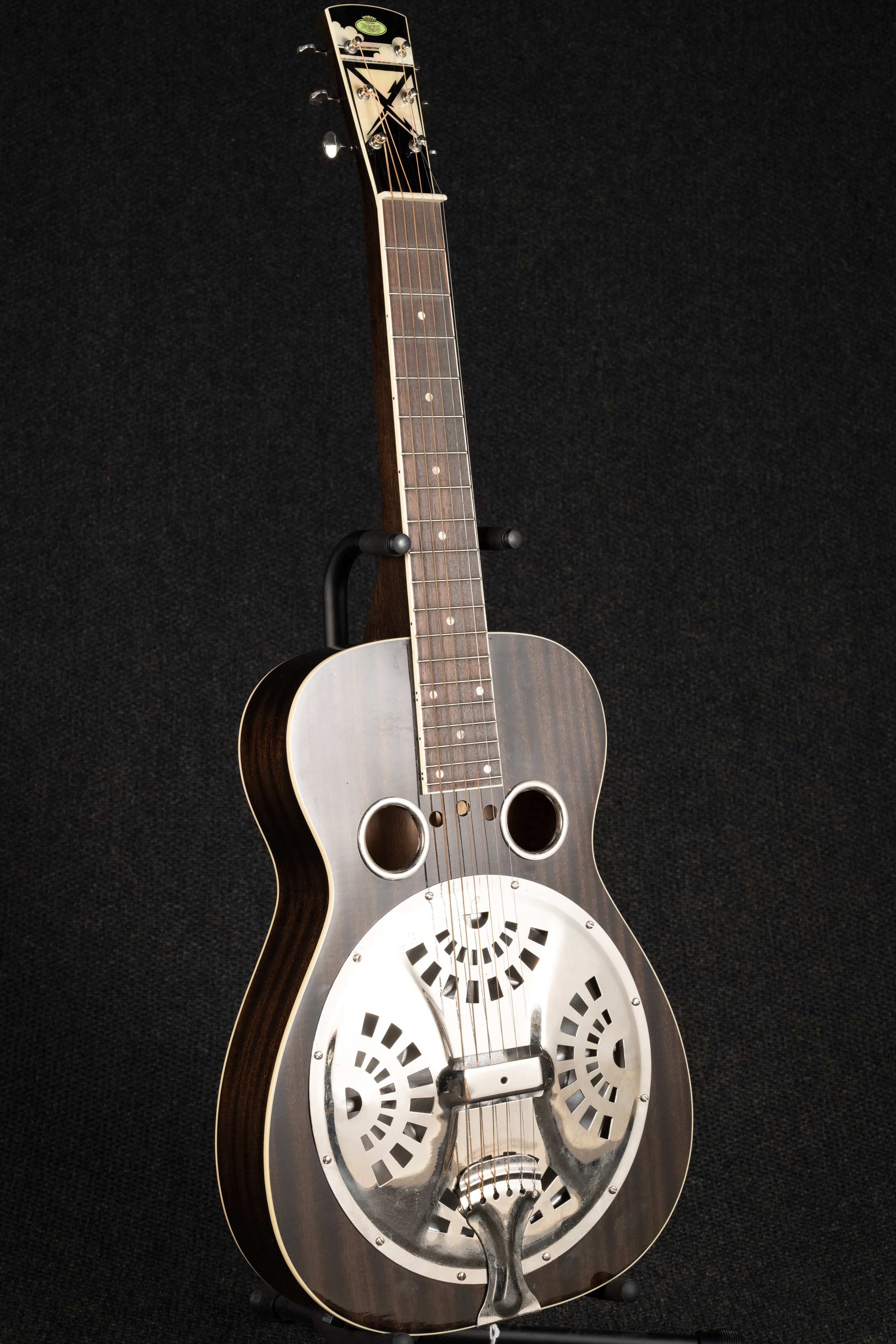 RD-52 Square Neck - Black Lightning