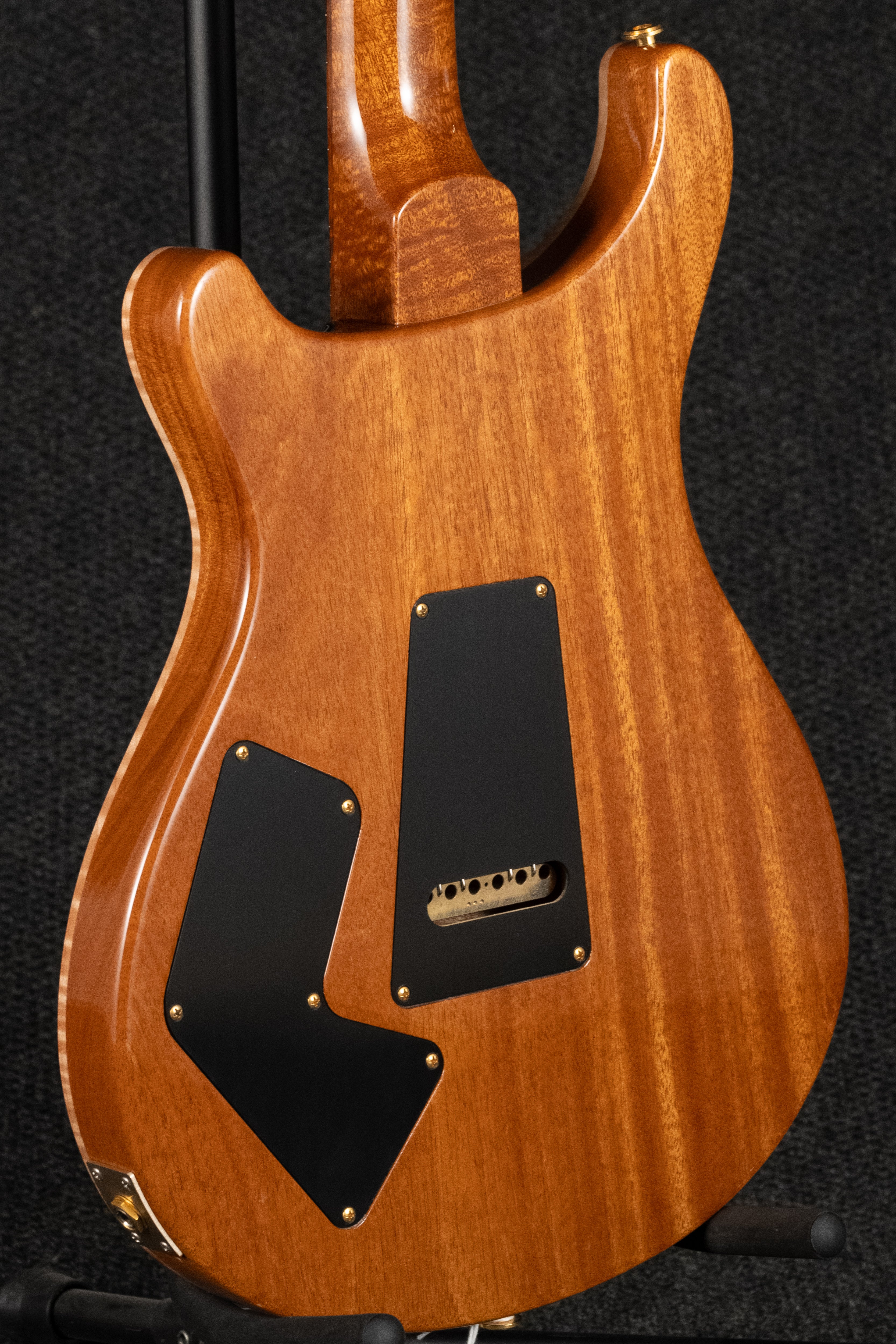 Eagle V "Experience 2020" Model - Charcoal