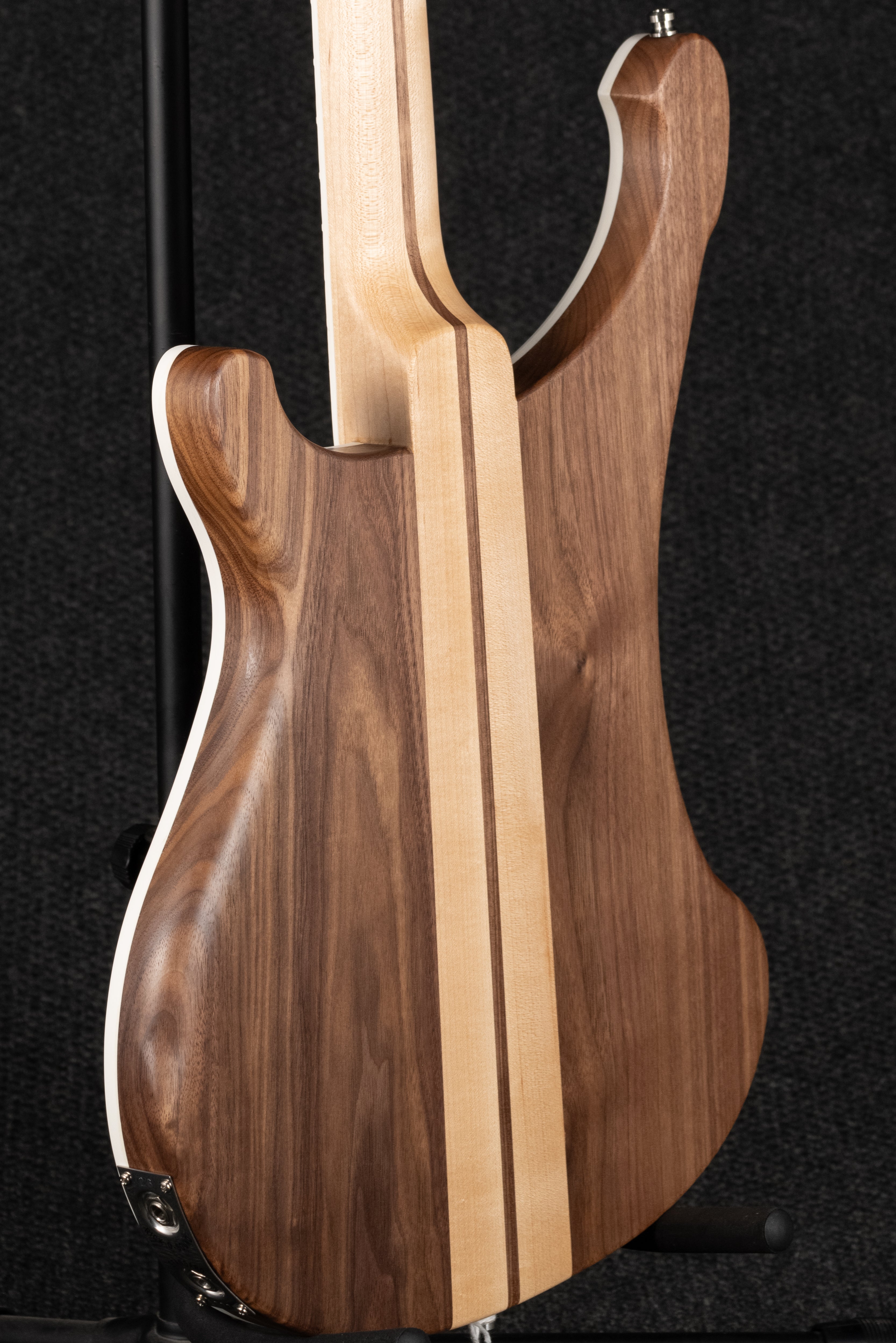 4003 Walnut Satin