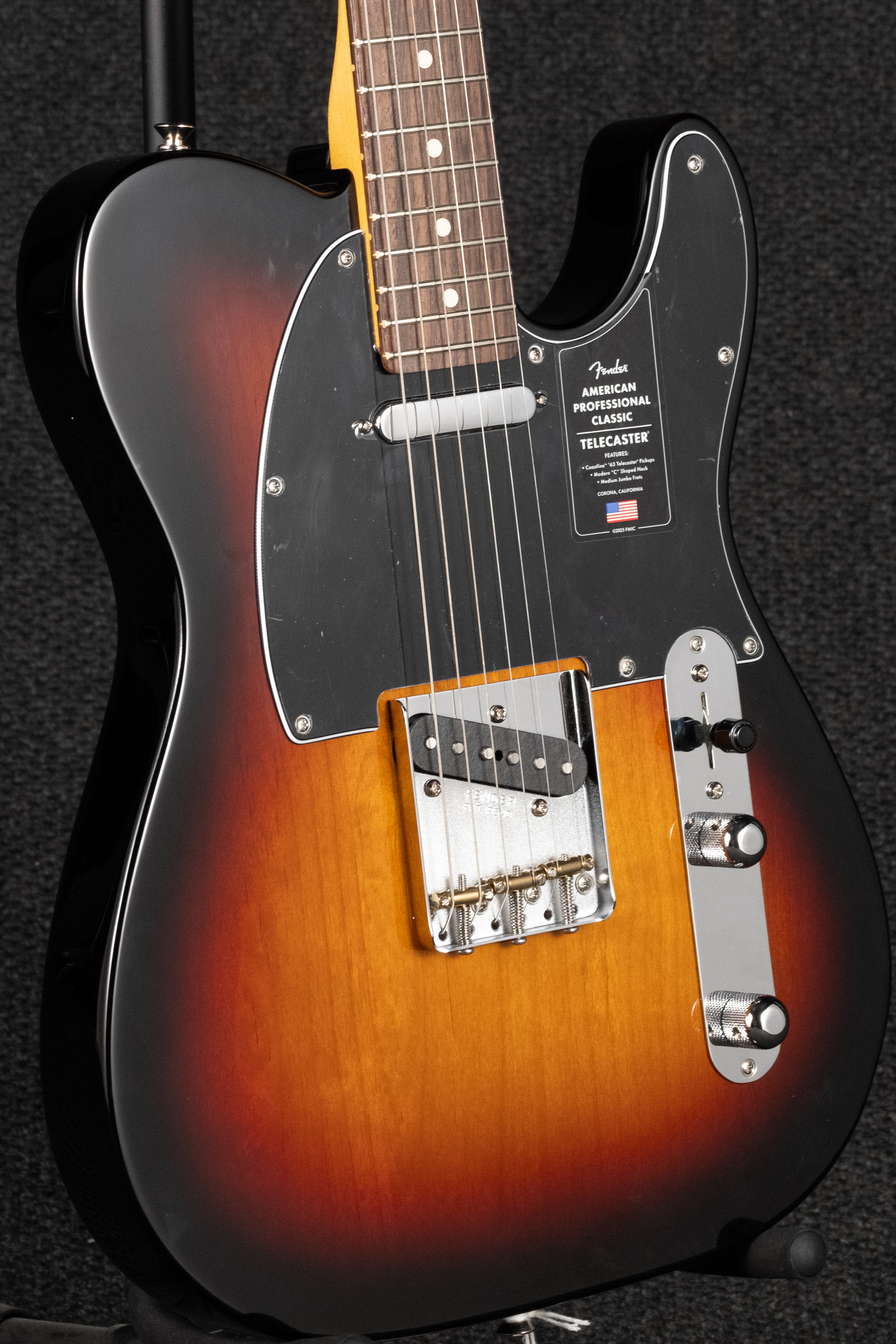 American Pro Classic Telecaster - 3 Tone Sunburst