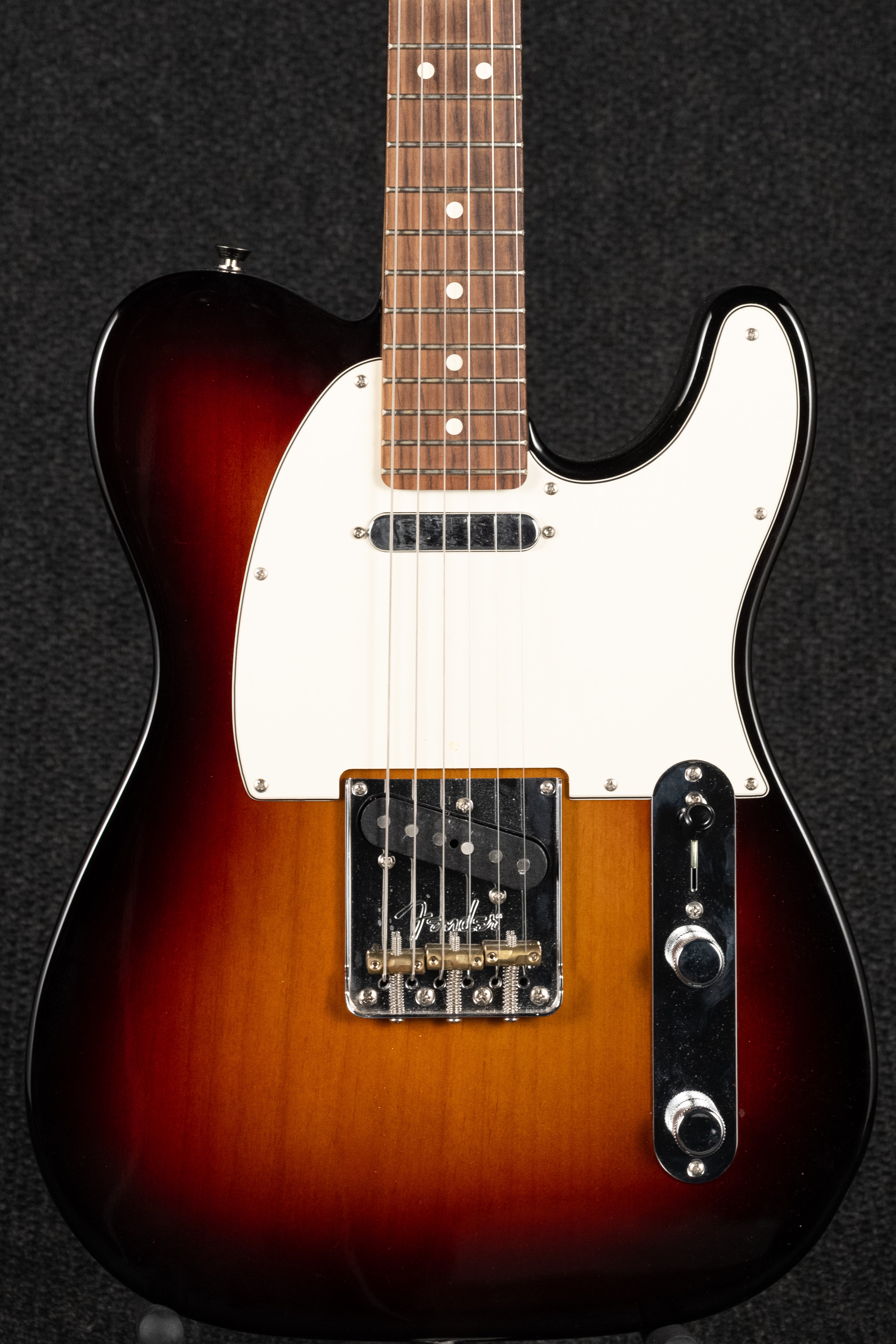 American Professional Telecaster - 3Tone Sunburst
