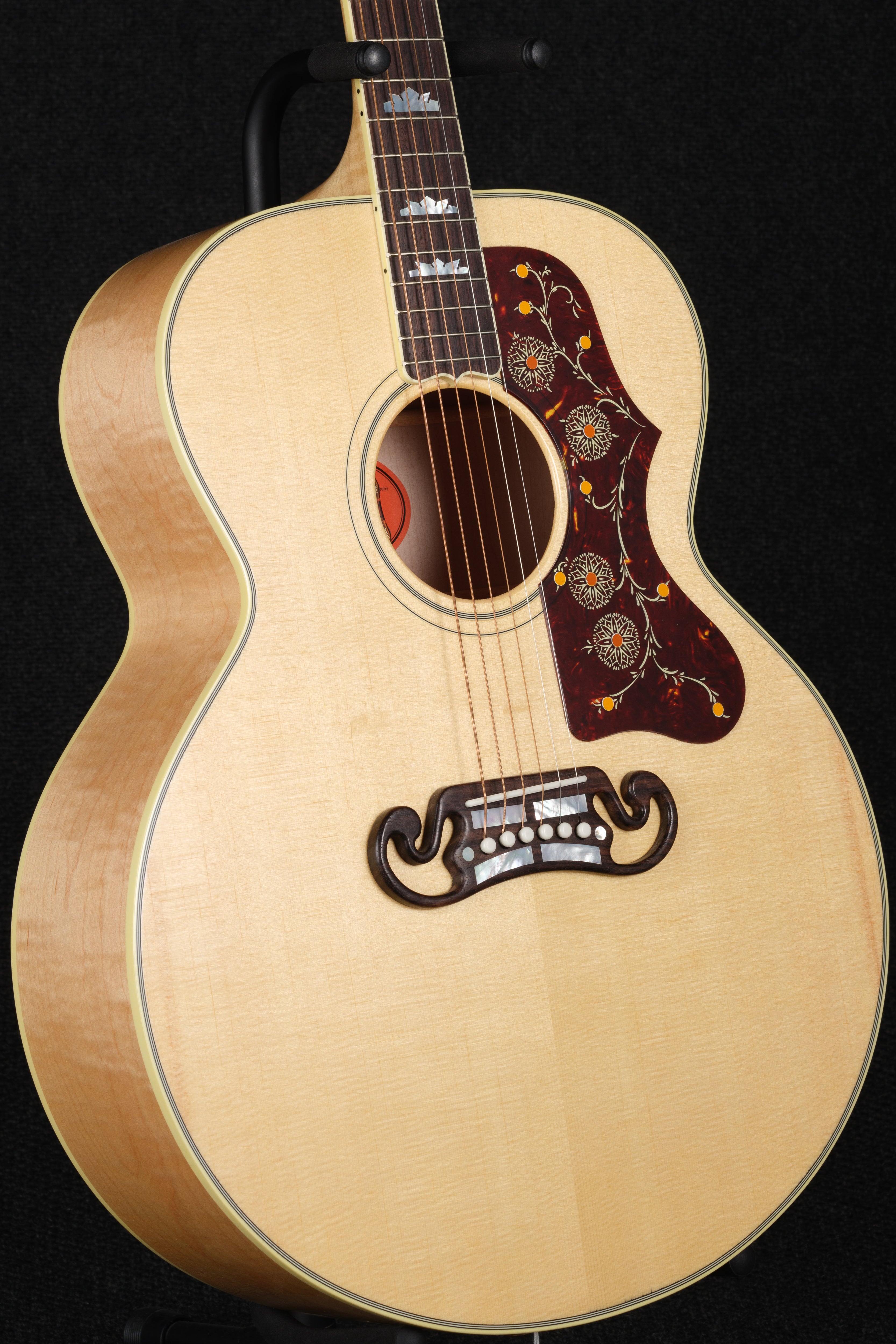 SJ-200 - Antique Natural
