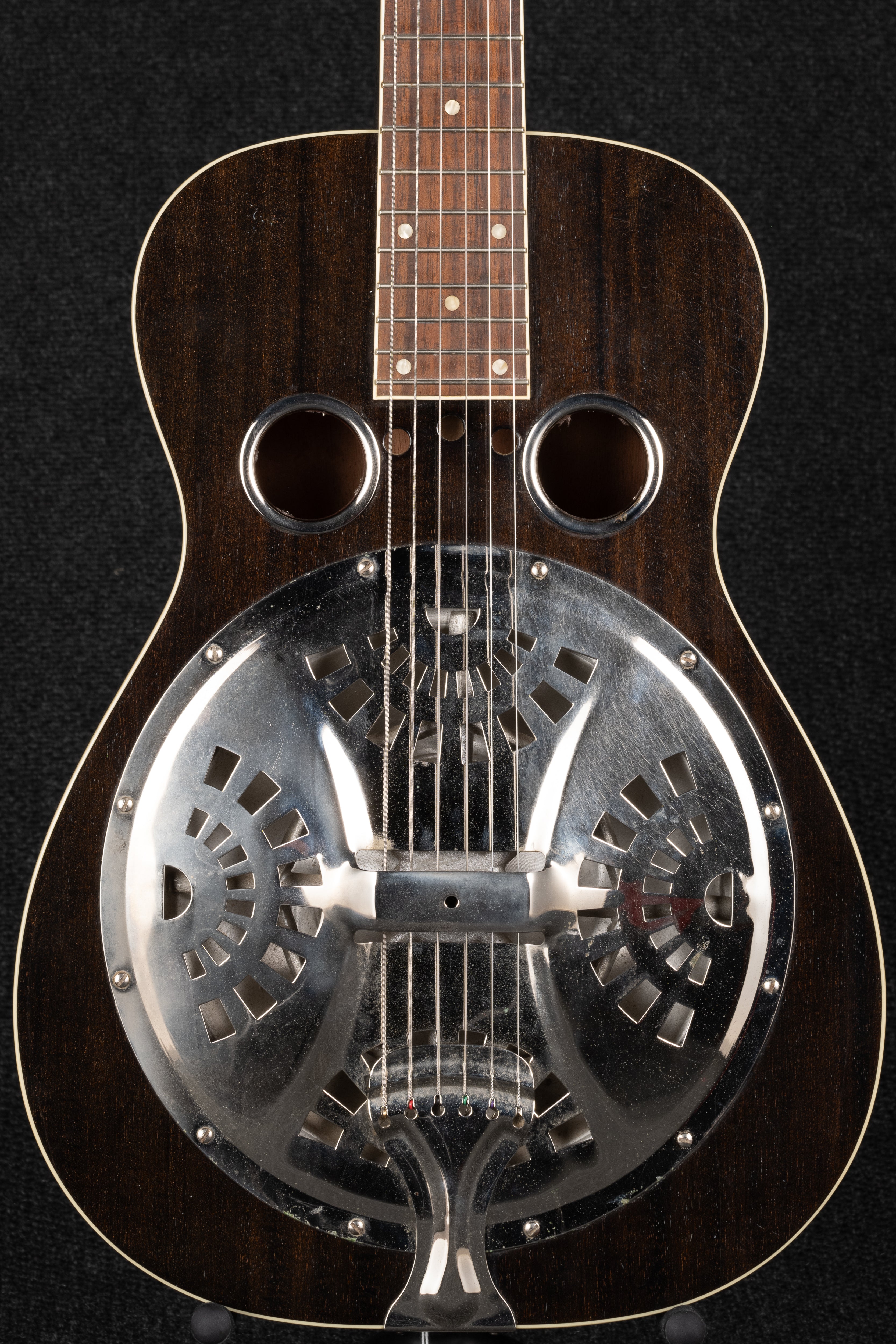 RD-52 Square Neck - Black Lightning