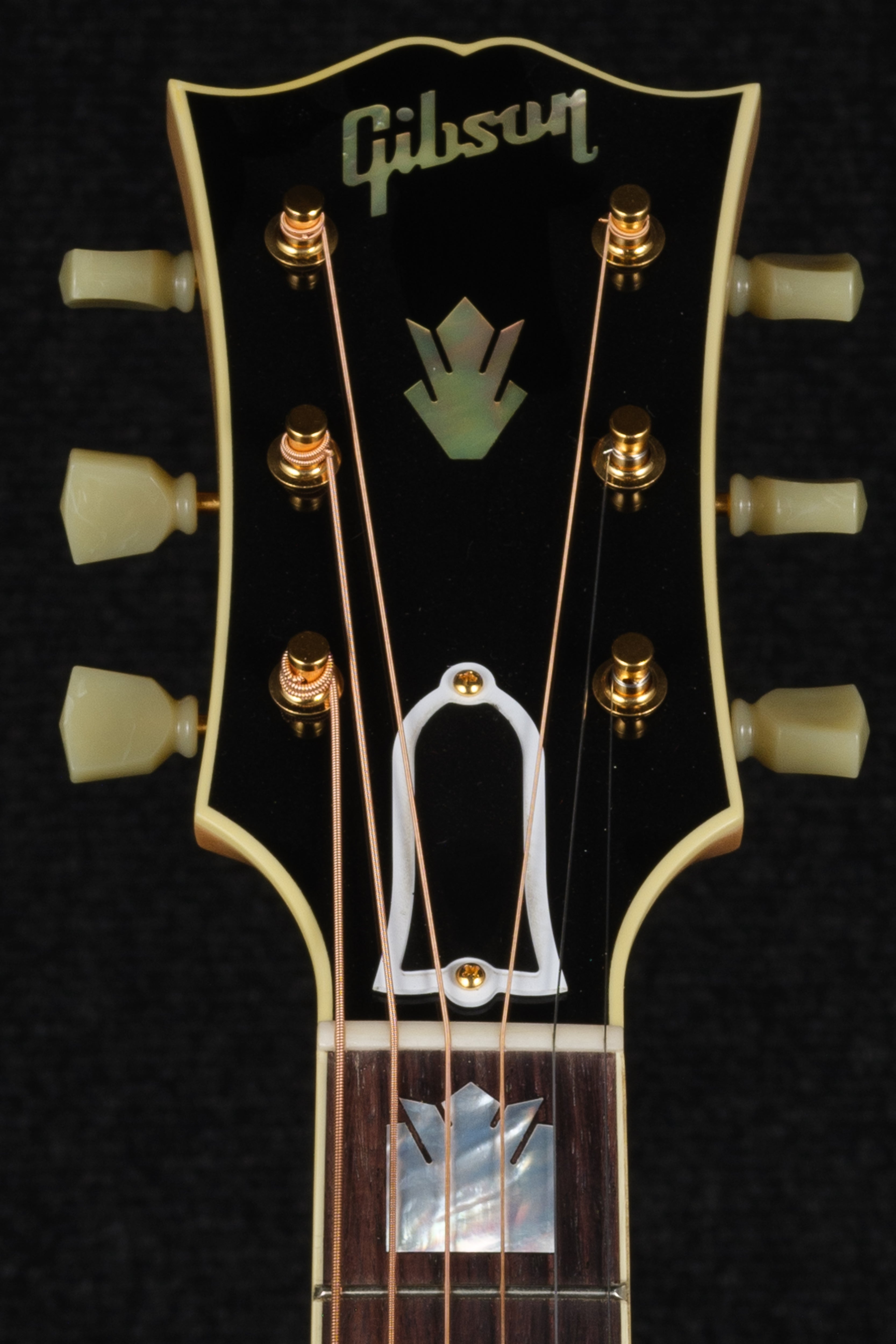 SJ-200 - Antique Natural