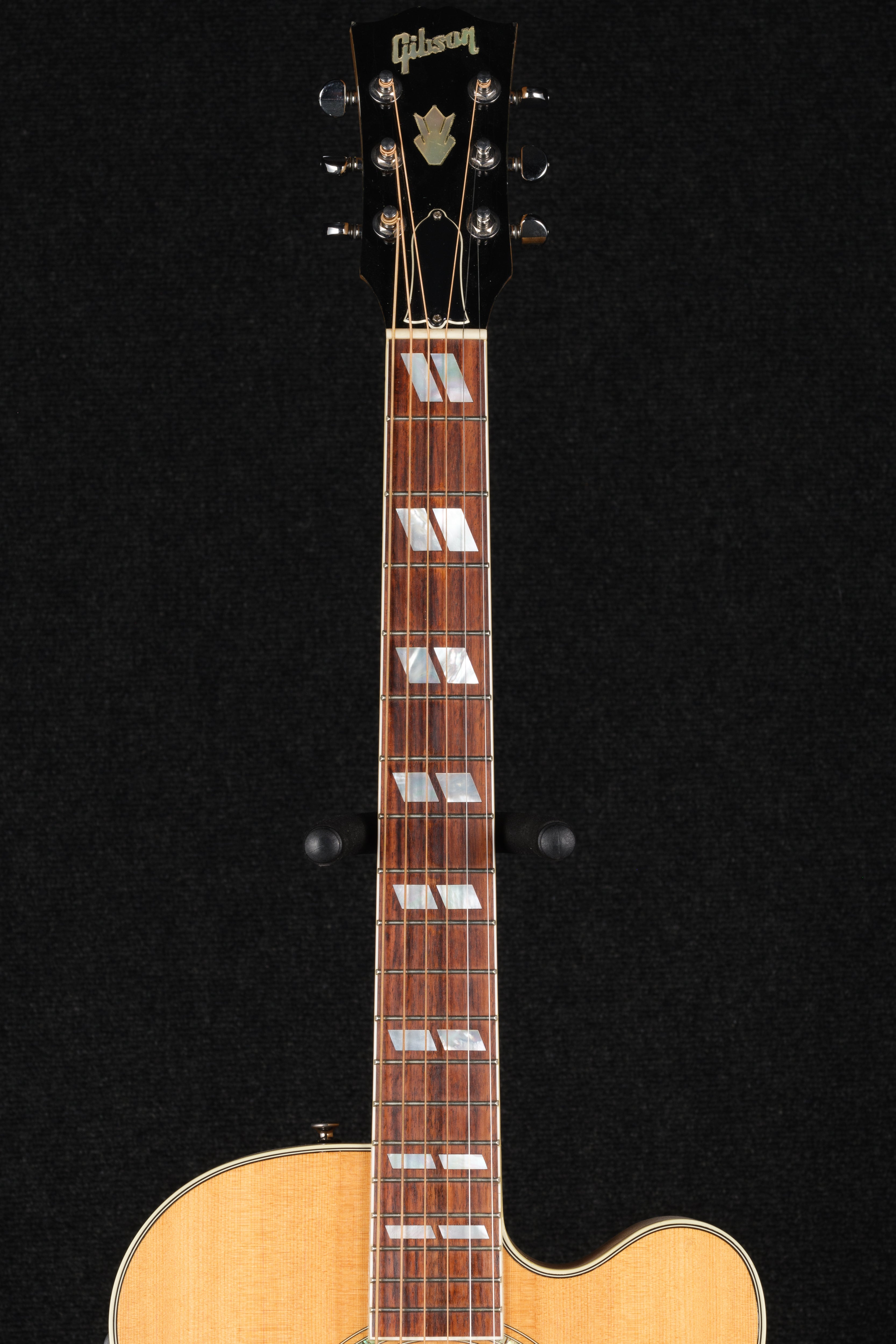 CJ-165 EC Acoustic/Electric - Natural