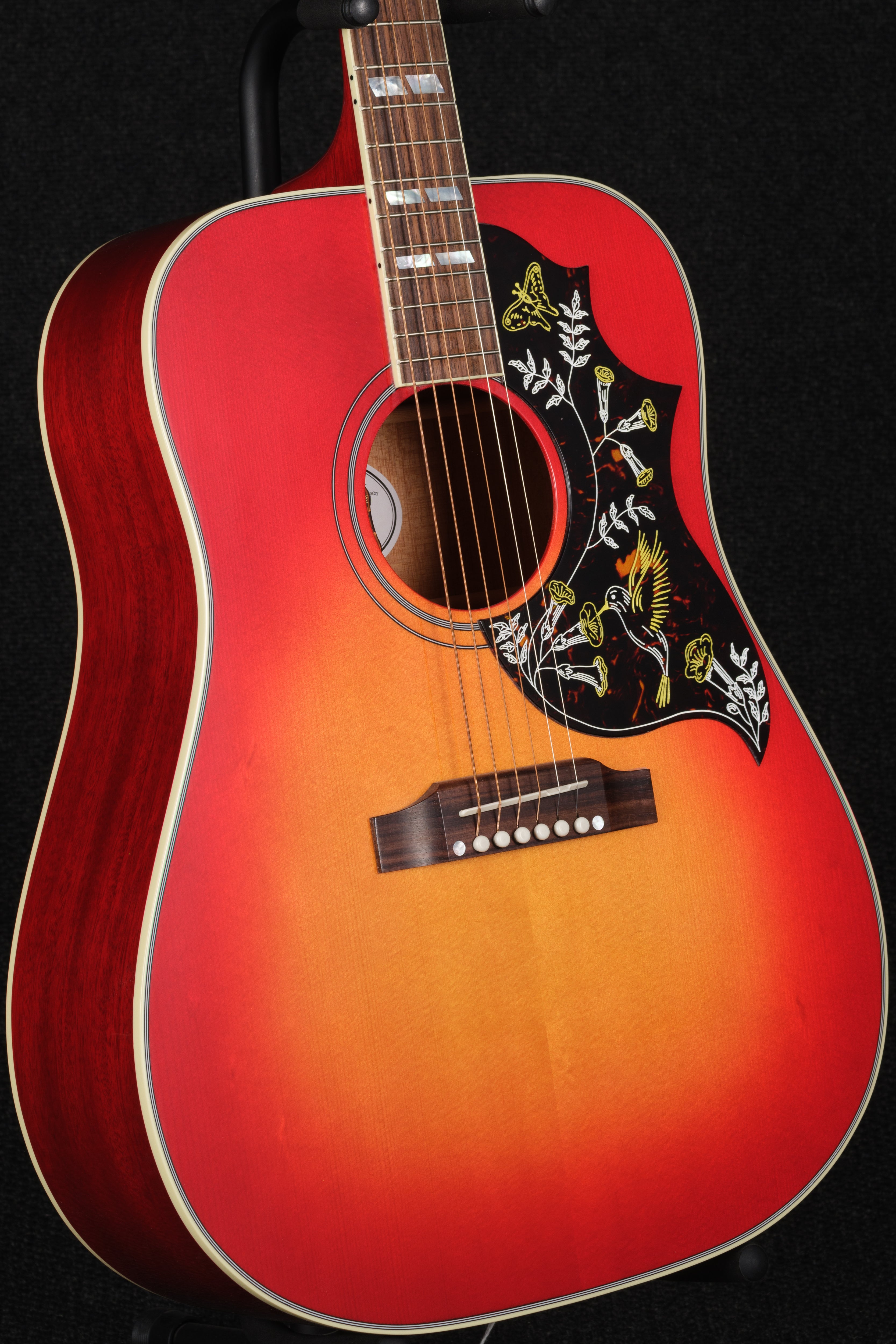 Hummingbird Original - Vintage Cherry Sunburst