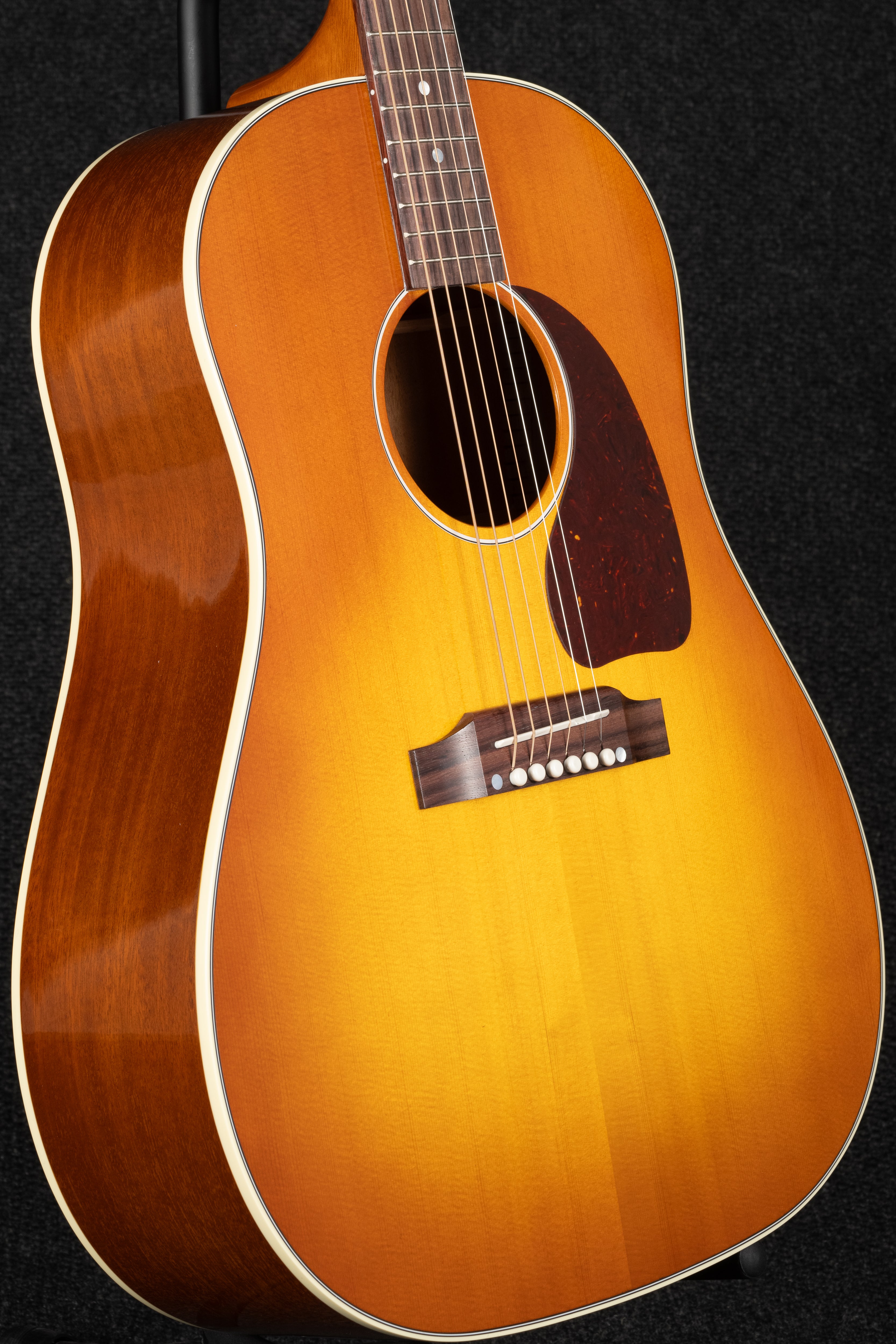 J-45 Standard - Hertiage Cherry