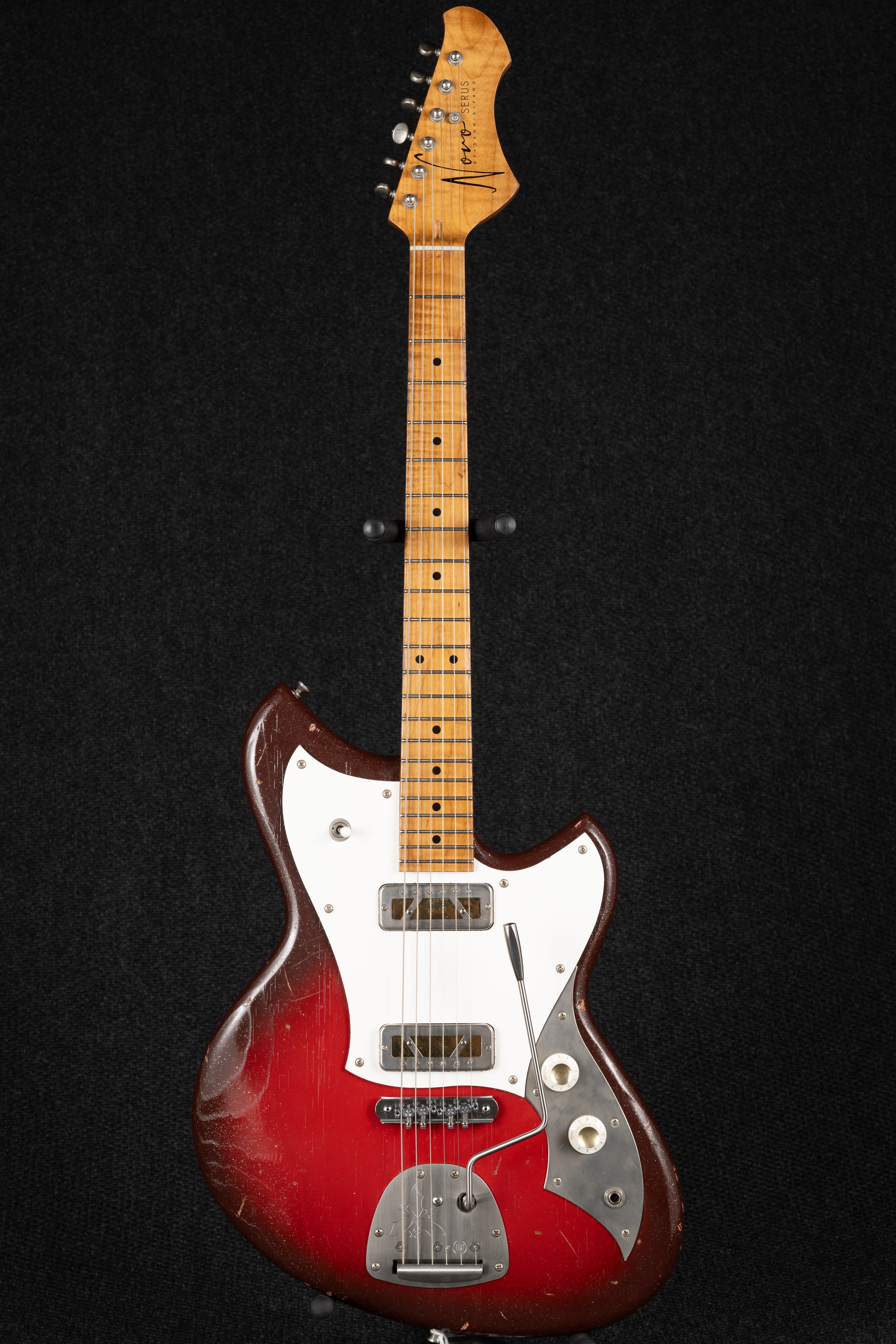 Serus J - Silvertone Burst