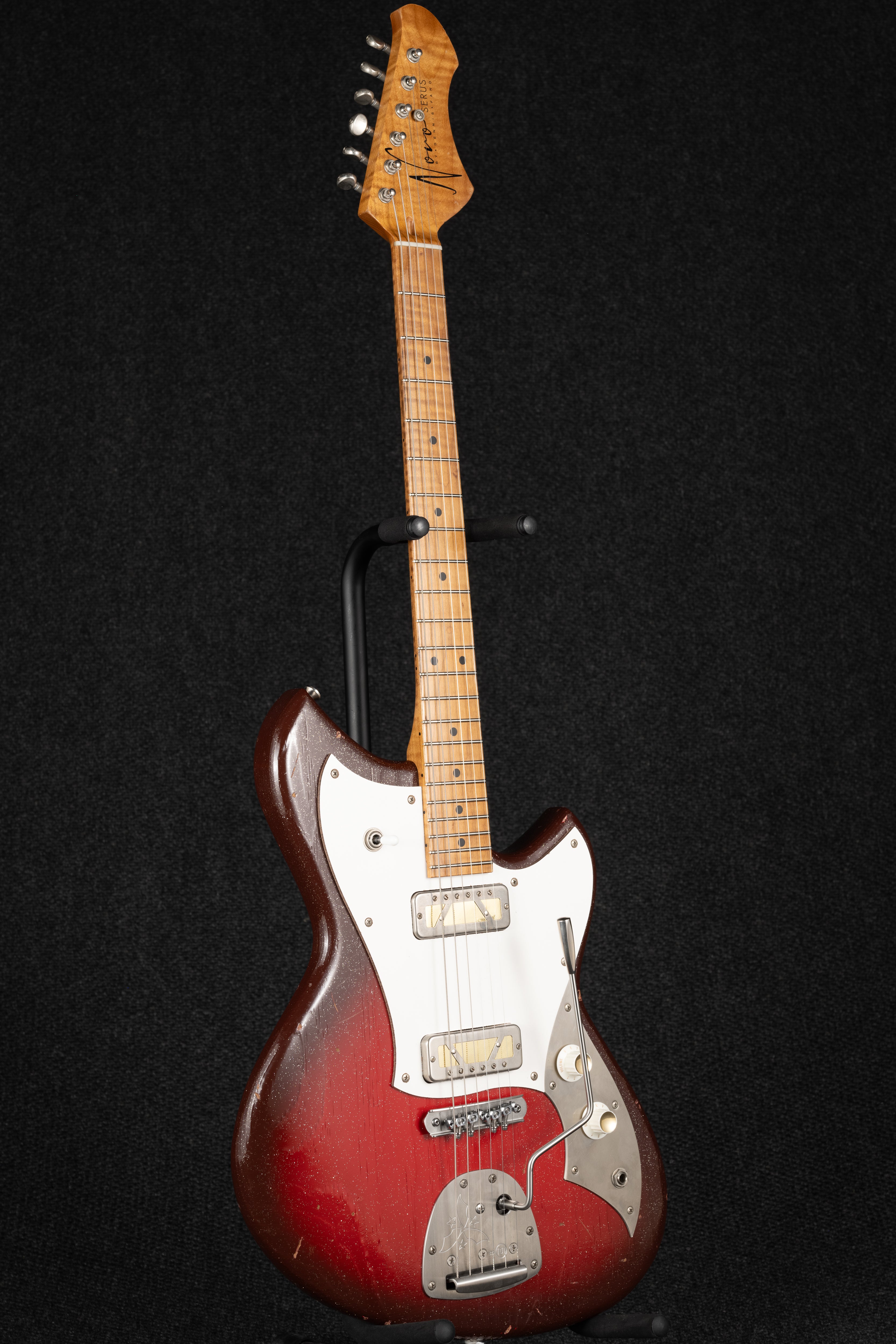 Serus J - Silvertone Burst