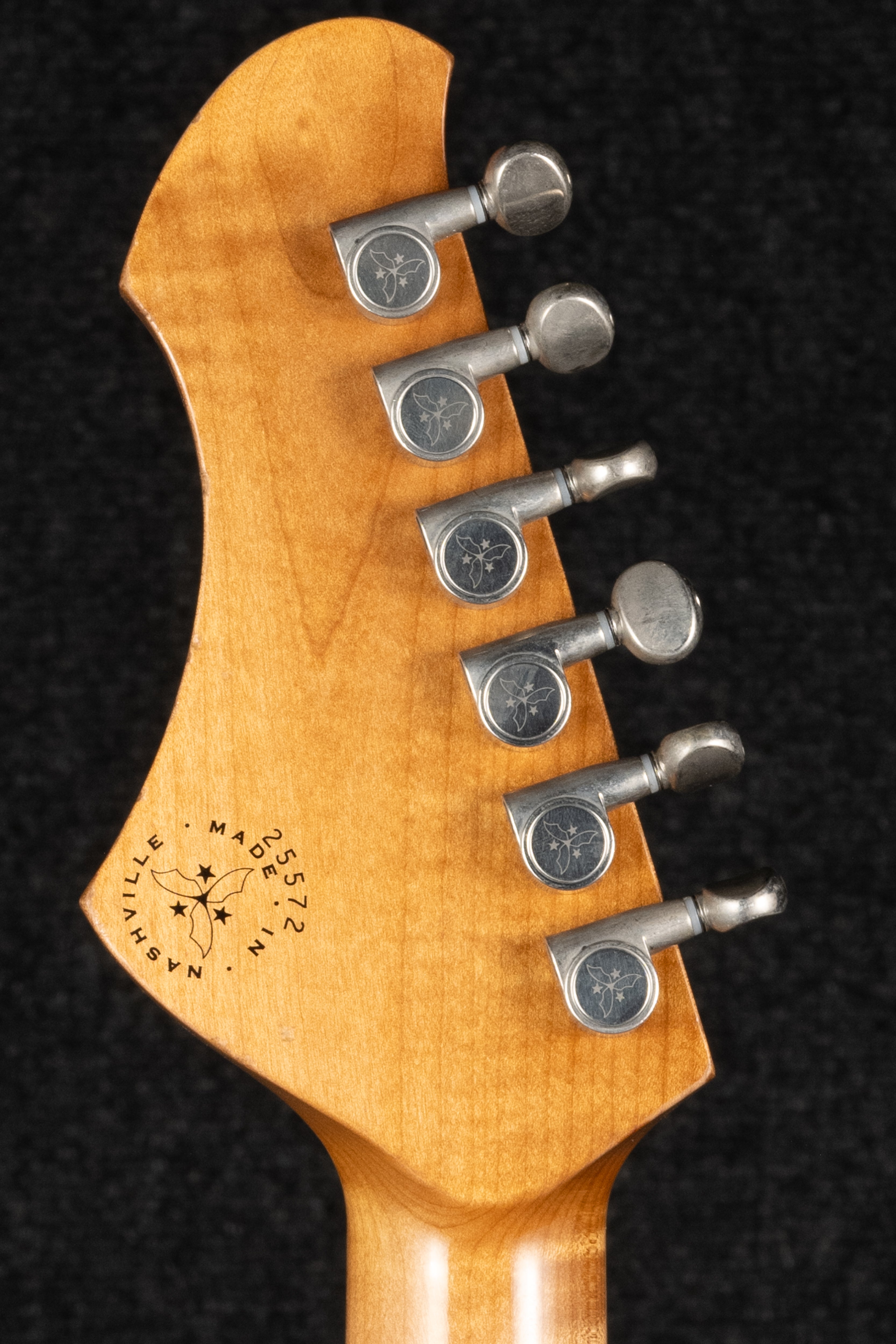 Serus J - Silvertone Burst