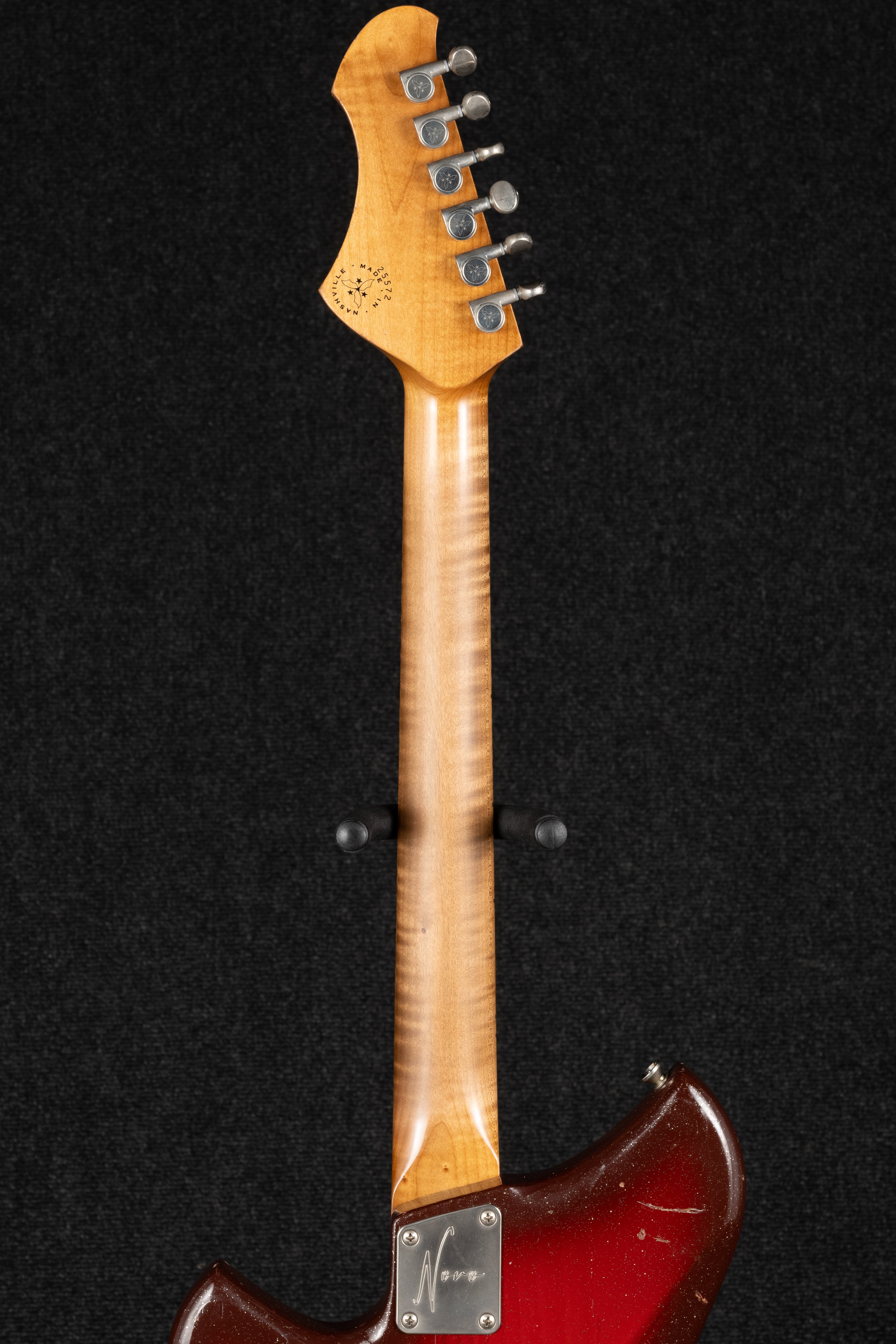 Serus J - Silvertone Burst