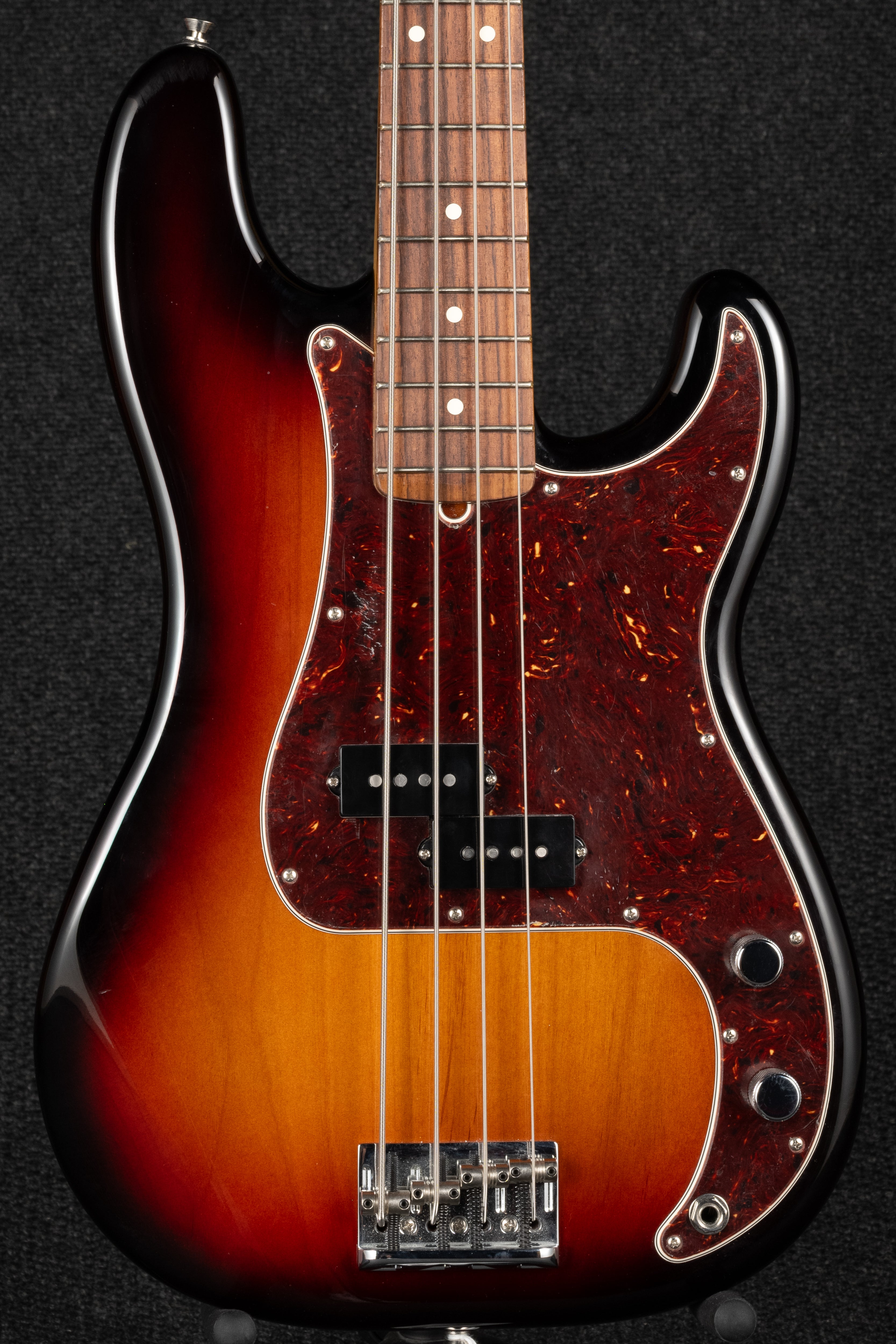 American Professional II Precision Bass - Sunburst