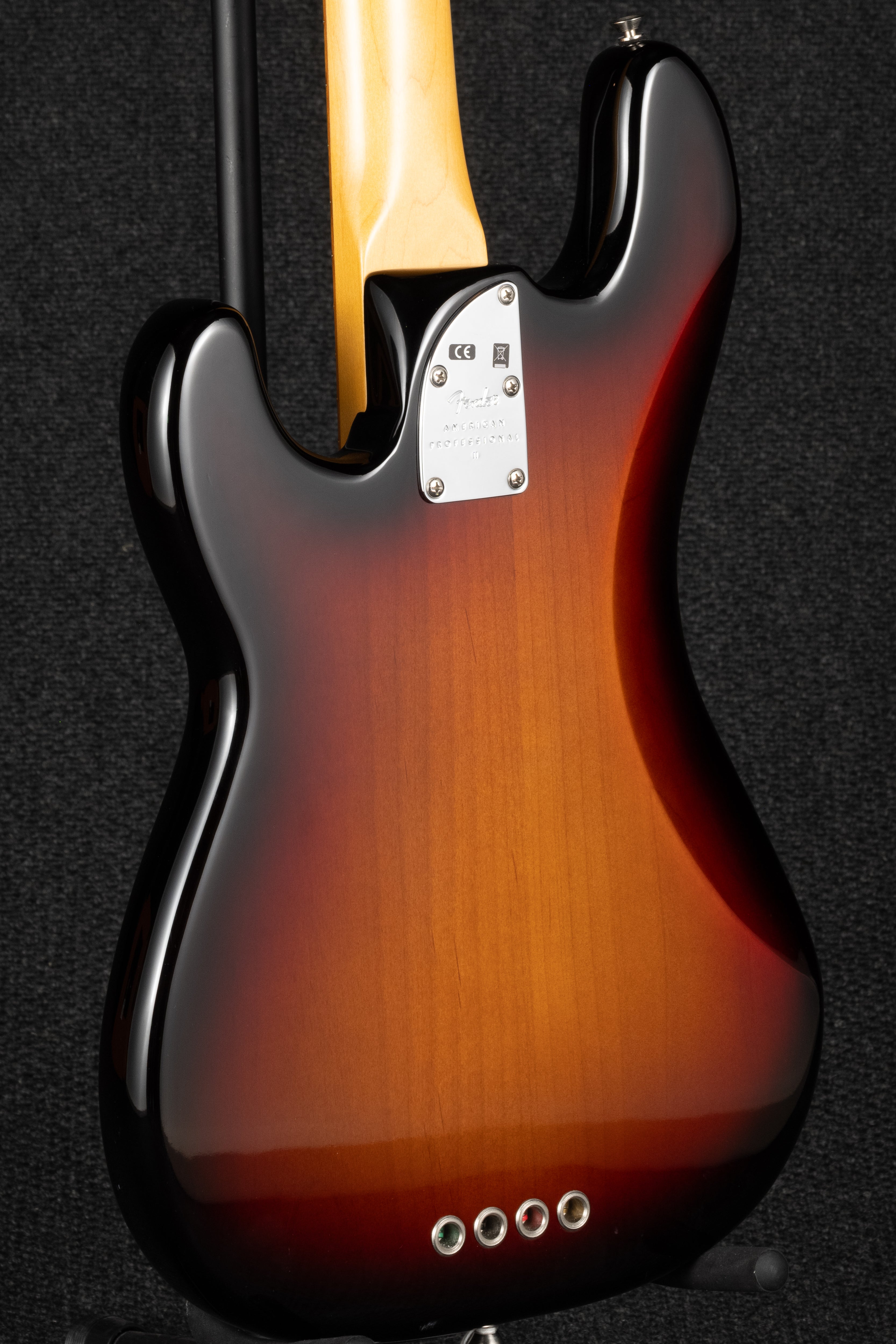 American Professional II Precision Bass - Sunburst