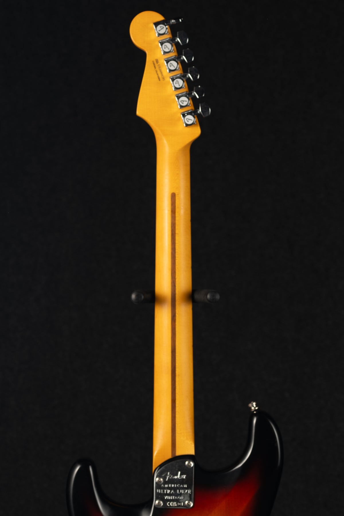 American Ultra Luxe Vintage '50s Stratocaster Three Tone Sunburst