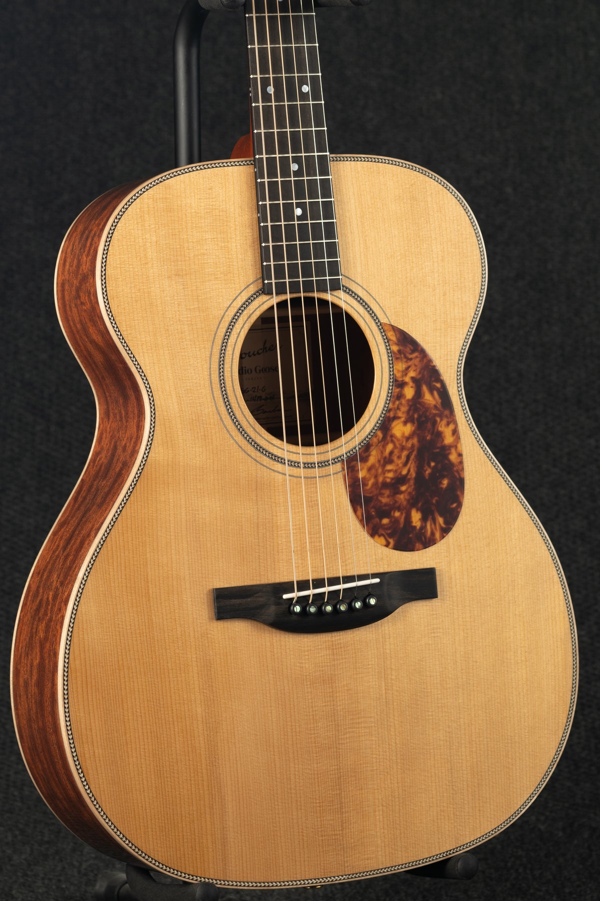 SG-21-G OM Hybrid