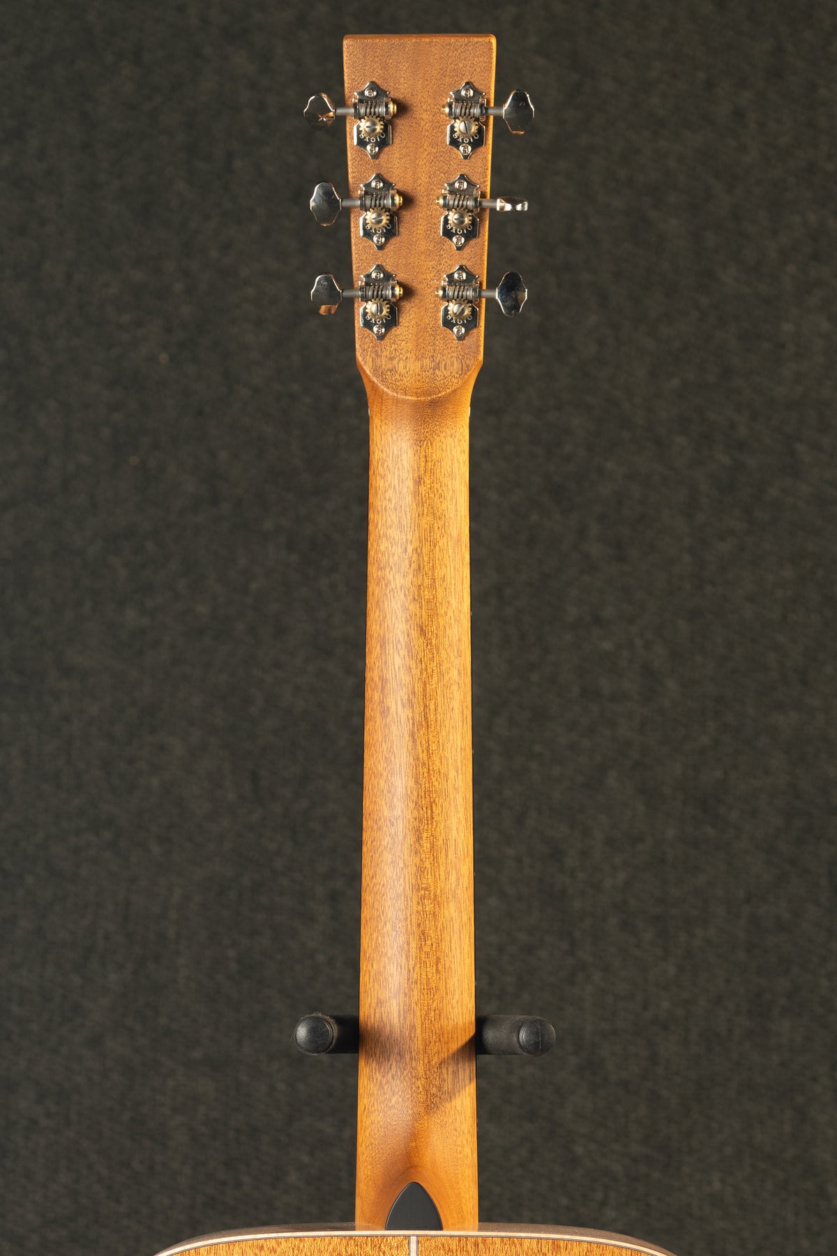 SG-42-V Studio Goose Vintage Pack Mahogany Dreadnought