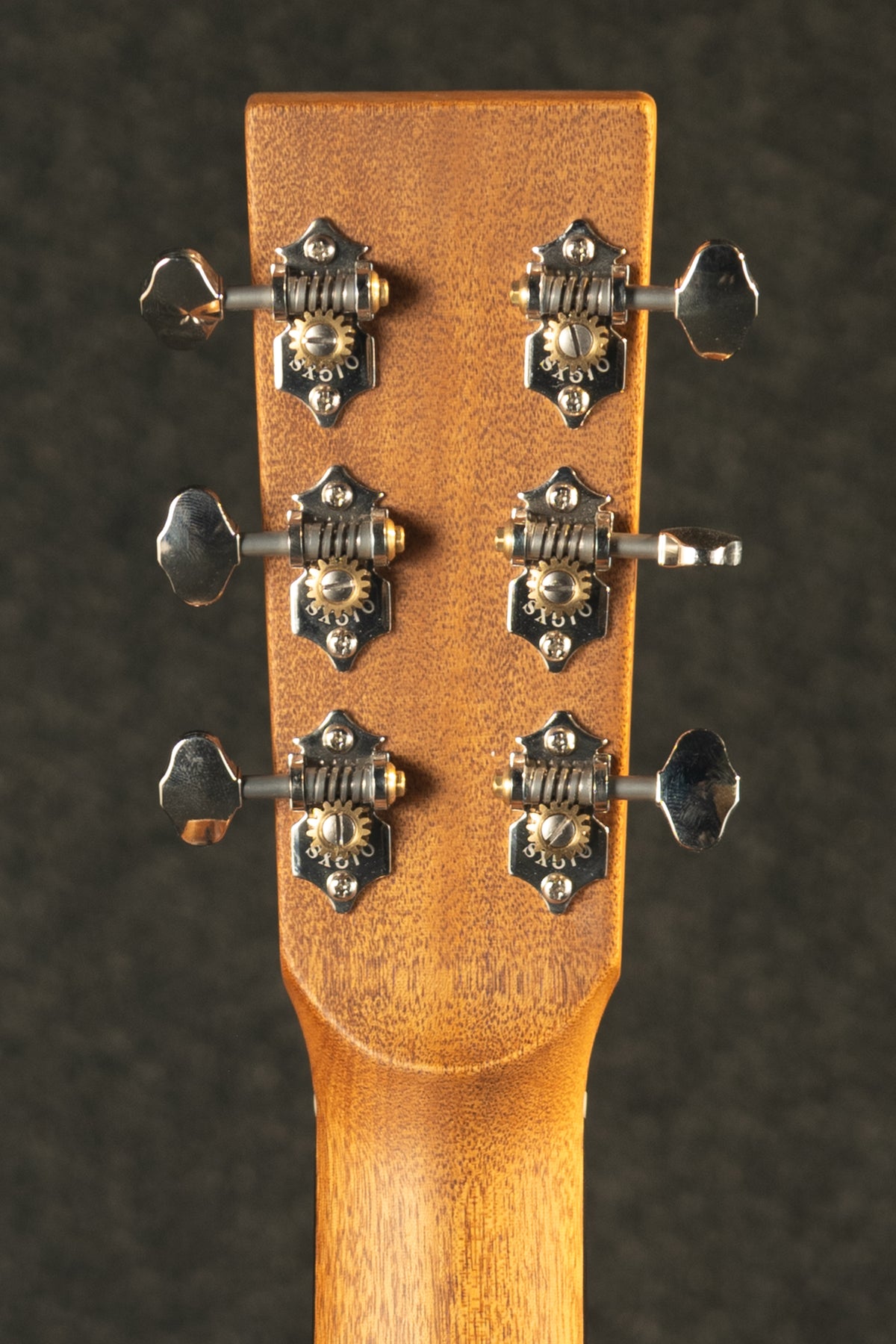 SG-42-V Studio Goose Vintage Pack Mahogany Dreadnought