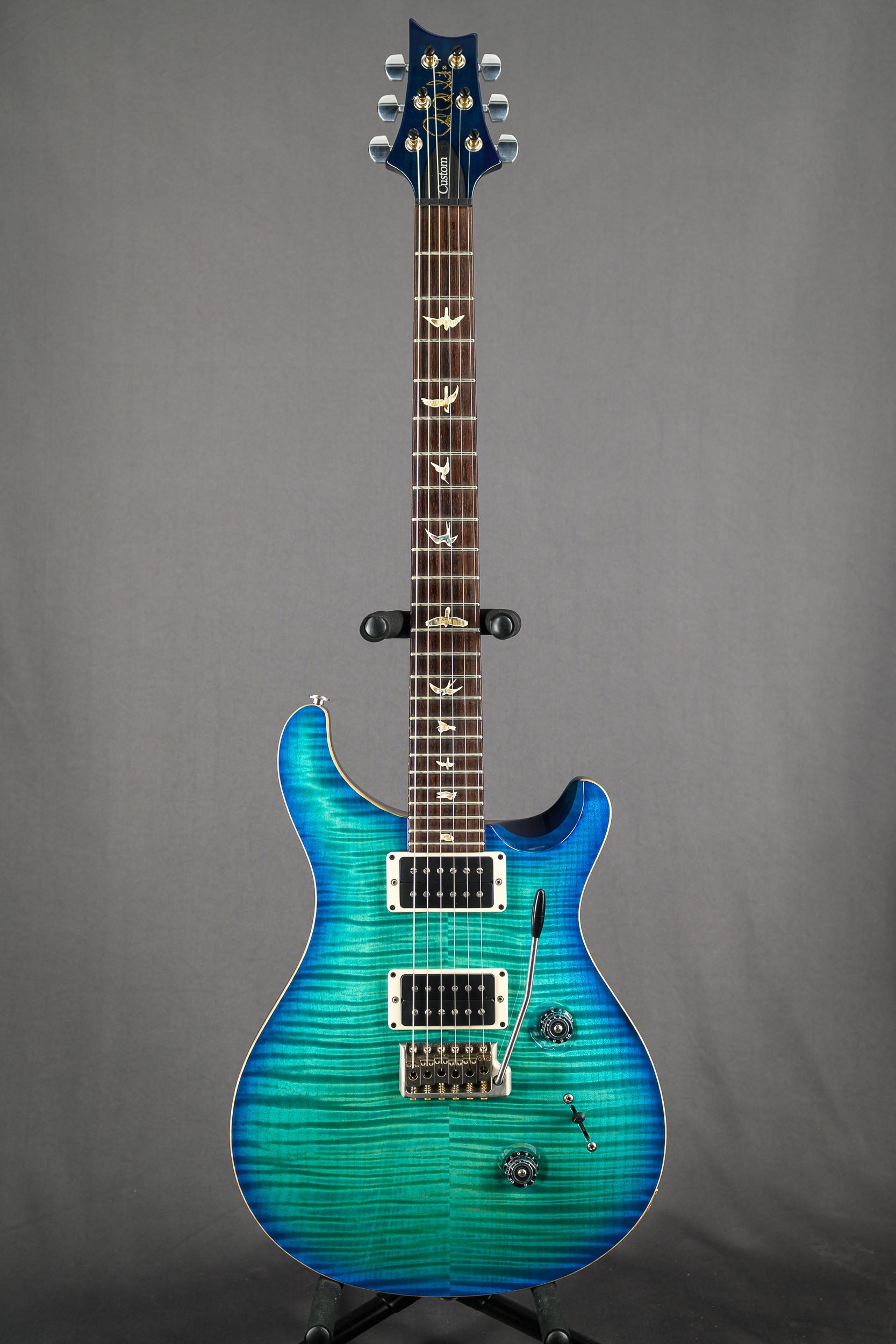 Custom 24 10 Top - Makena Blue Burst