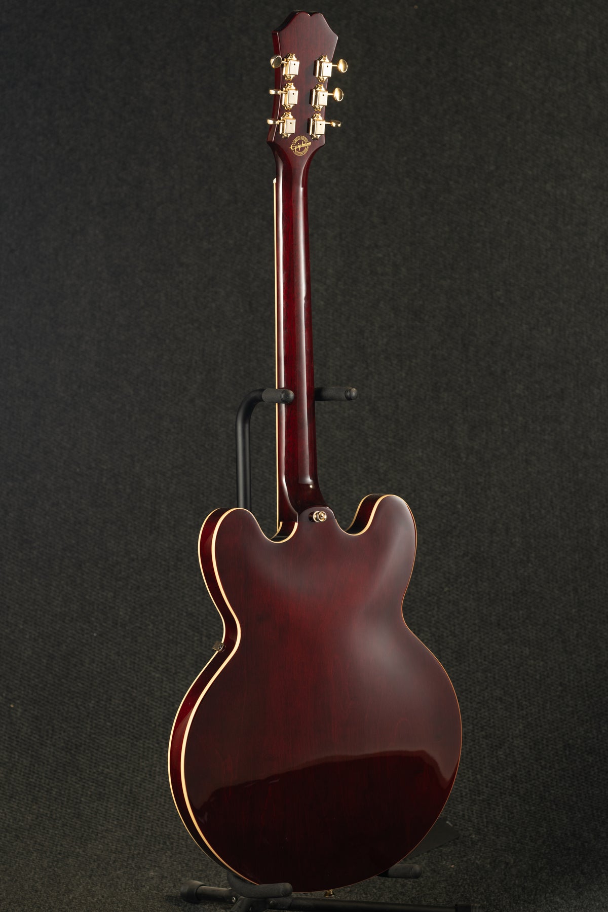 Riviera P93 - Wine Red