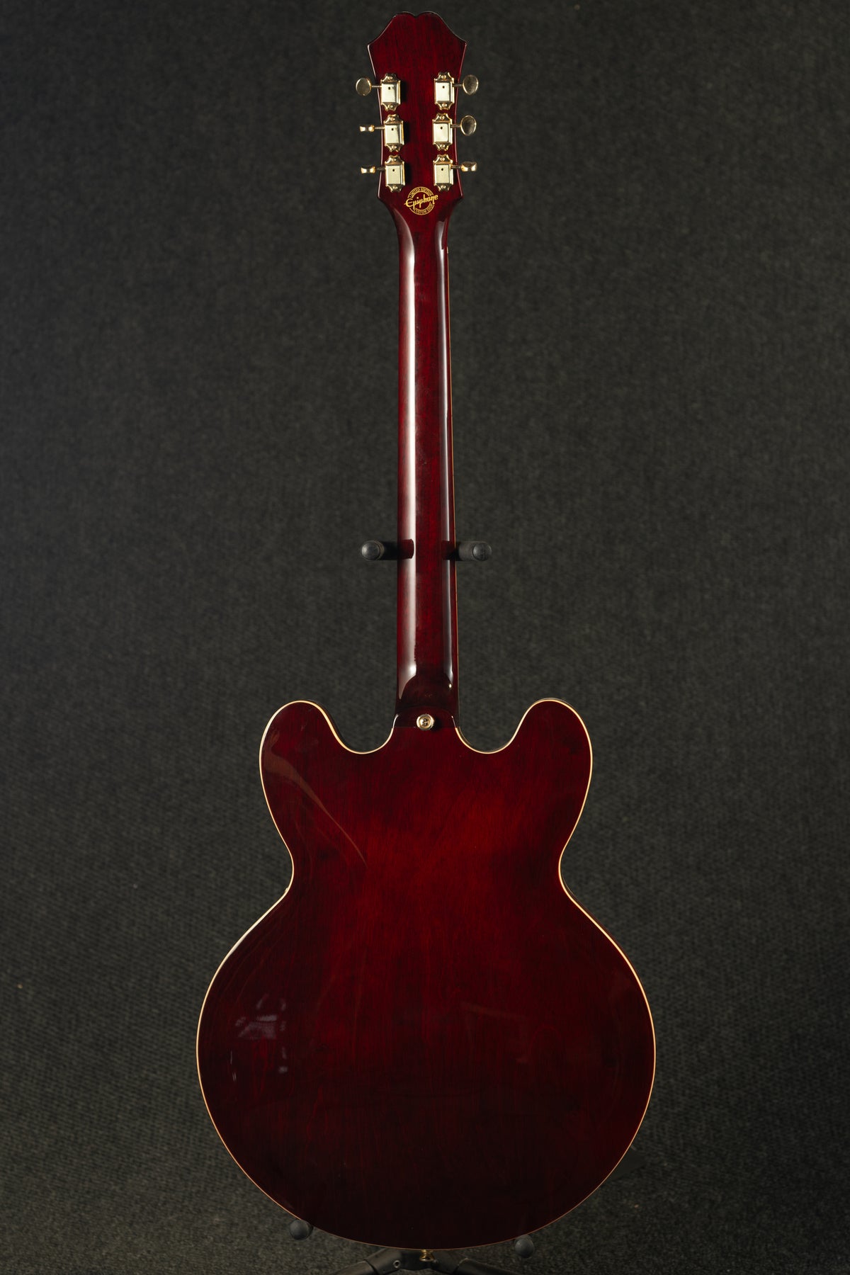 Riviera P93 - Wine Red