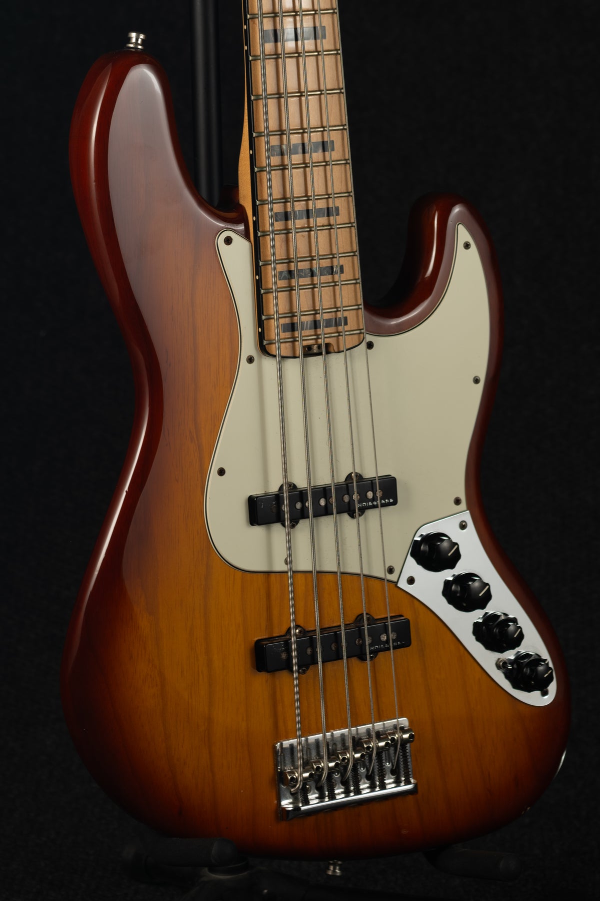 Jazz Bass Ultra V