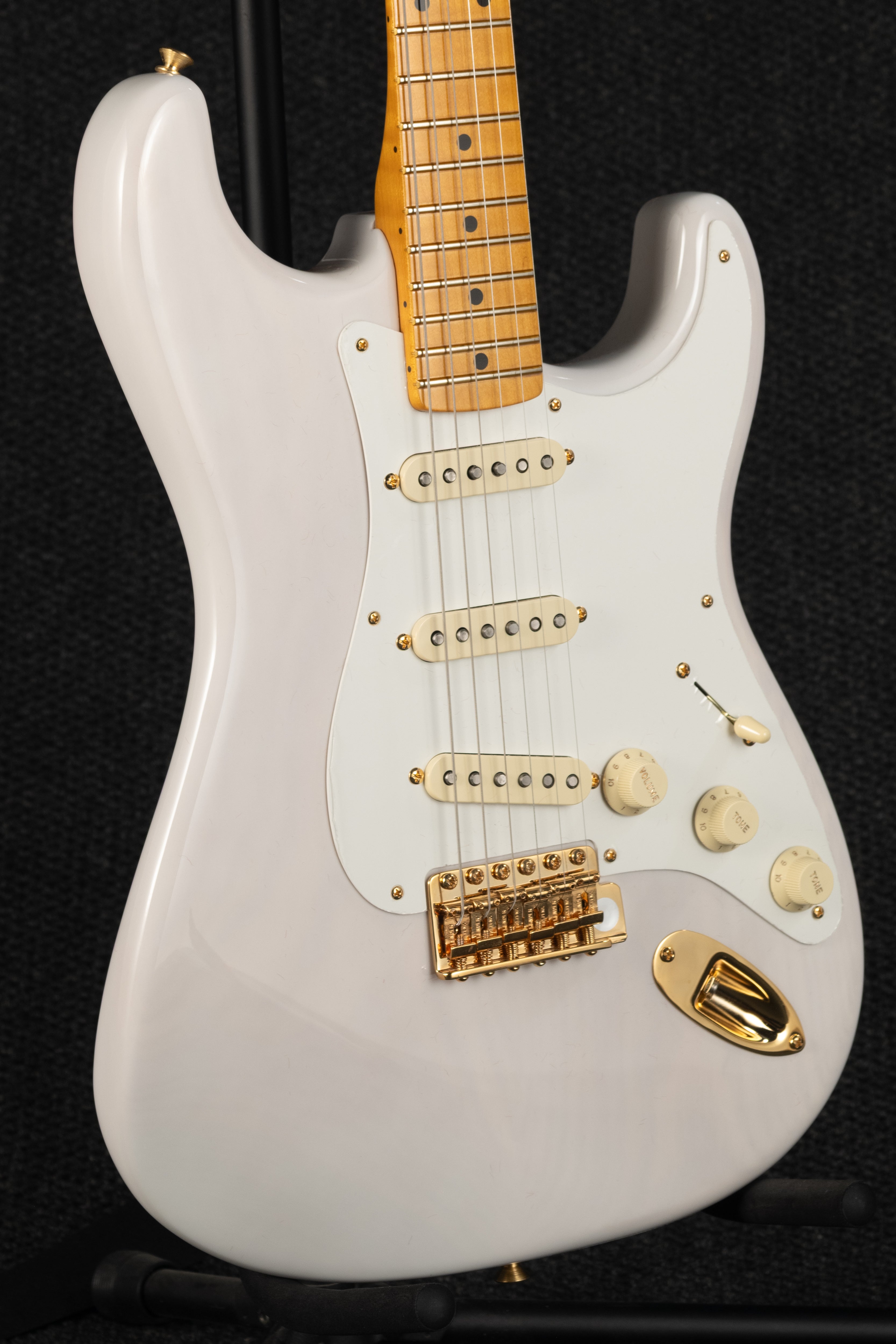 1957 American Vintage Stratocaster - White Blonde Ash
