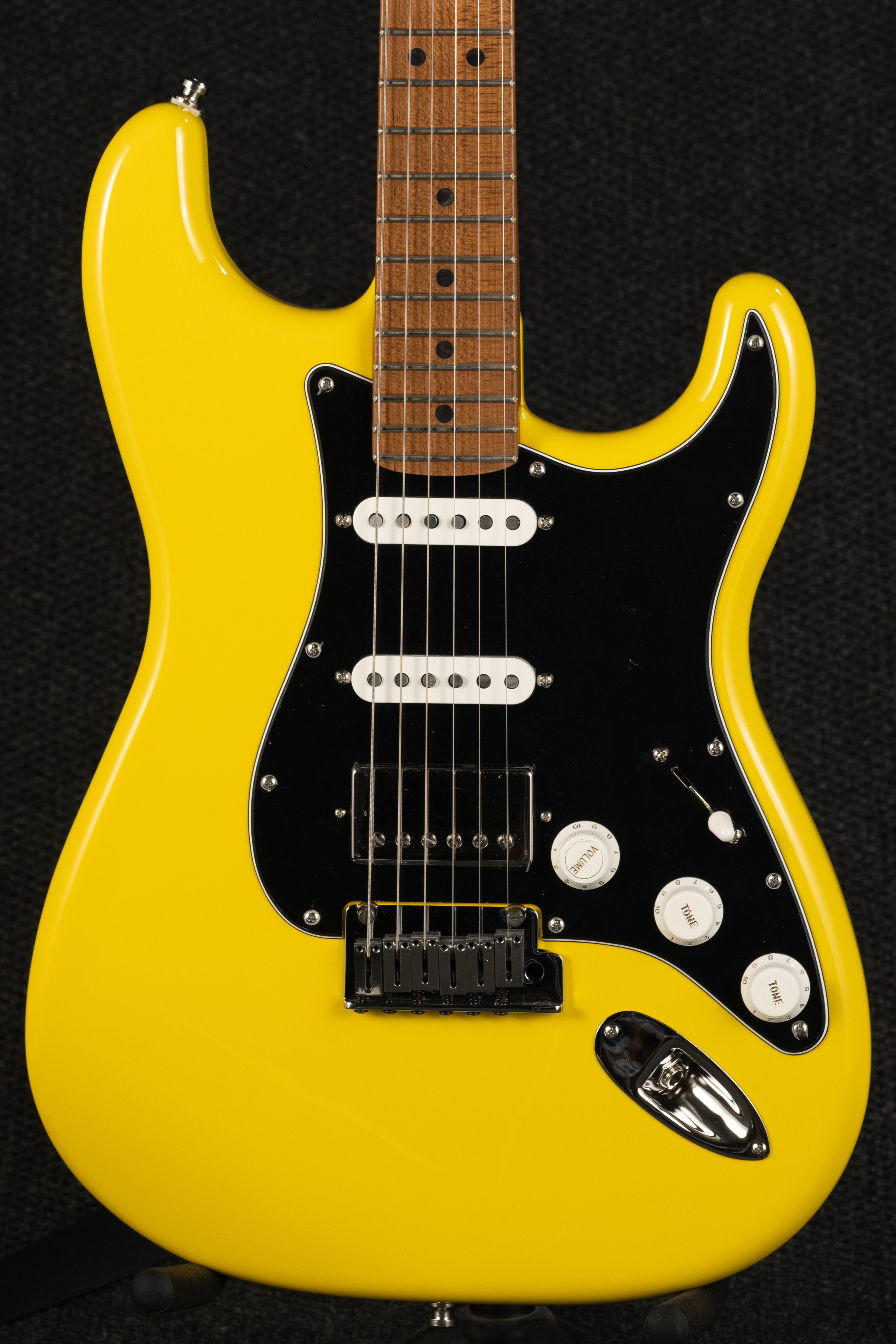 Deluxe Ultra II Strat - Graffiti Yellow