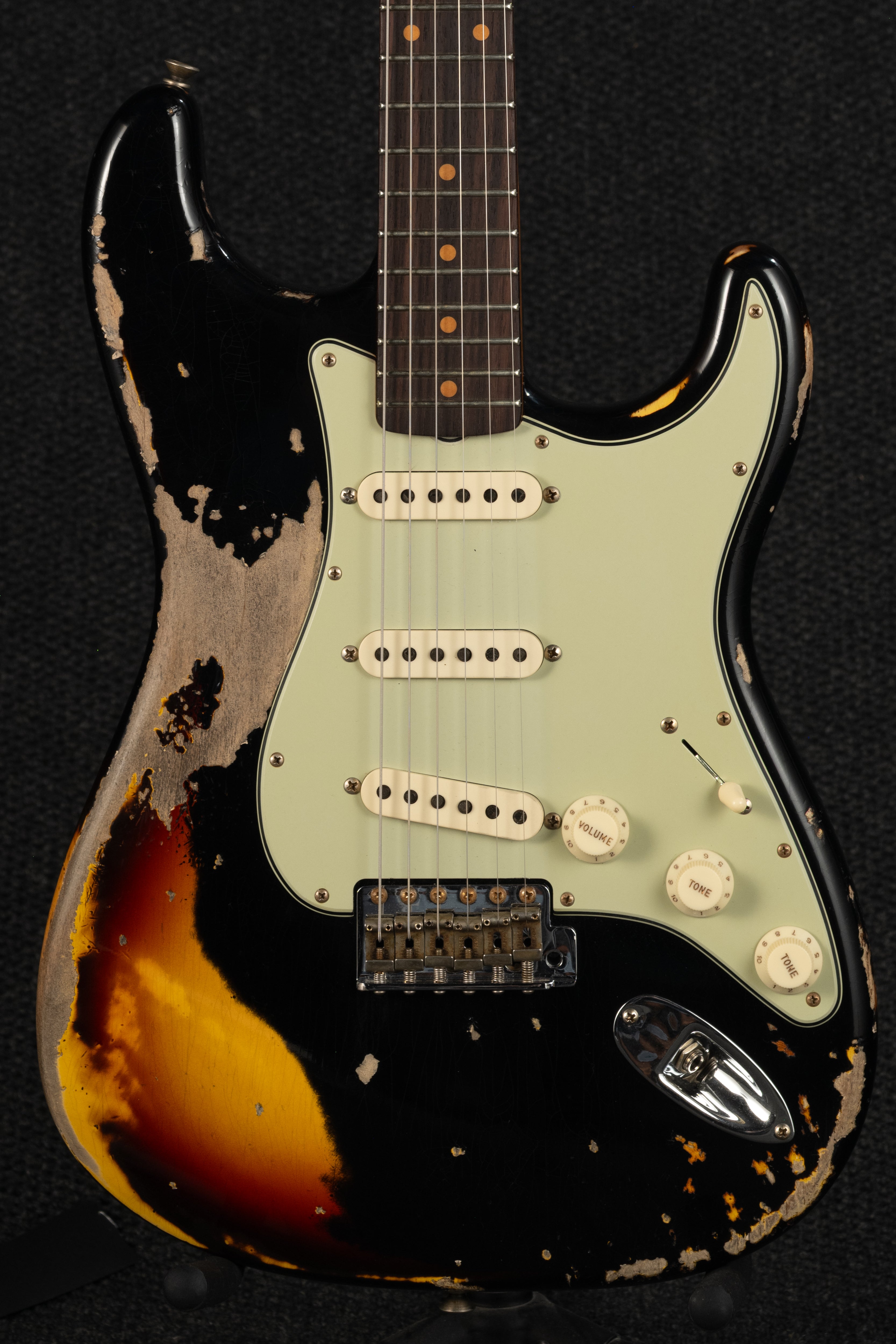 Fender Custom Shop 1959 Heavy Relic Stratocaster - Black over Sunburst