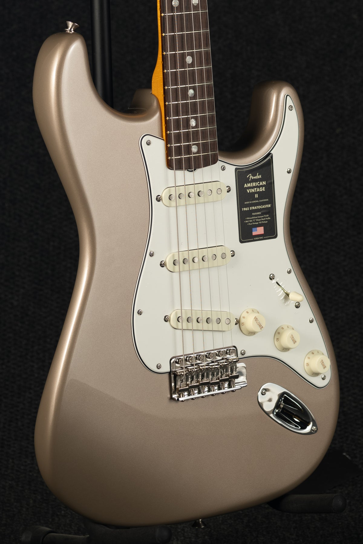 American Vintage II '65 Stratocaster Shoreline Gold