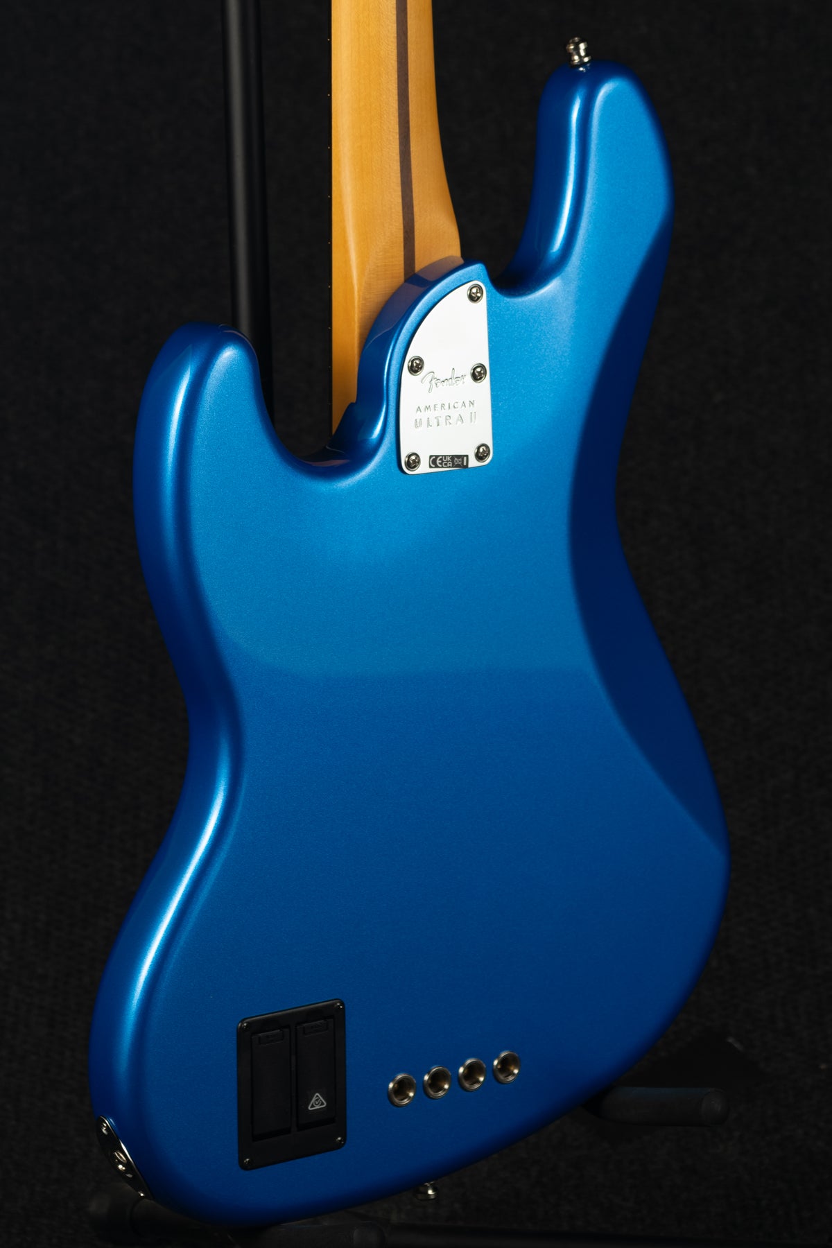 American Ultra II Jazz Bass Noble Blue