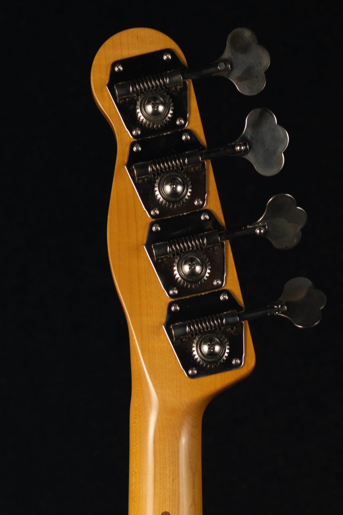 CIJ Floral P Bass