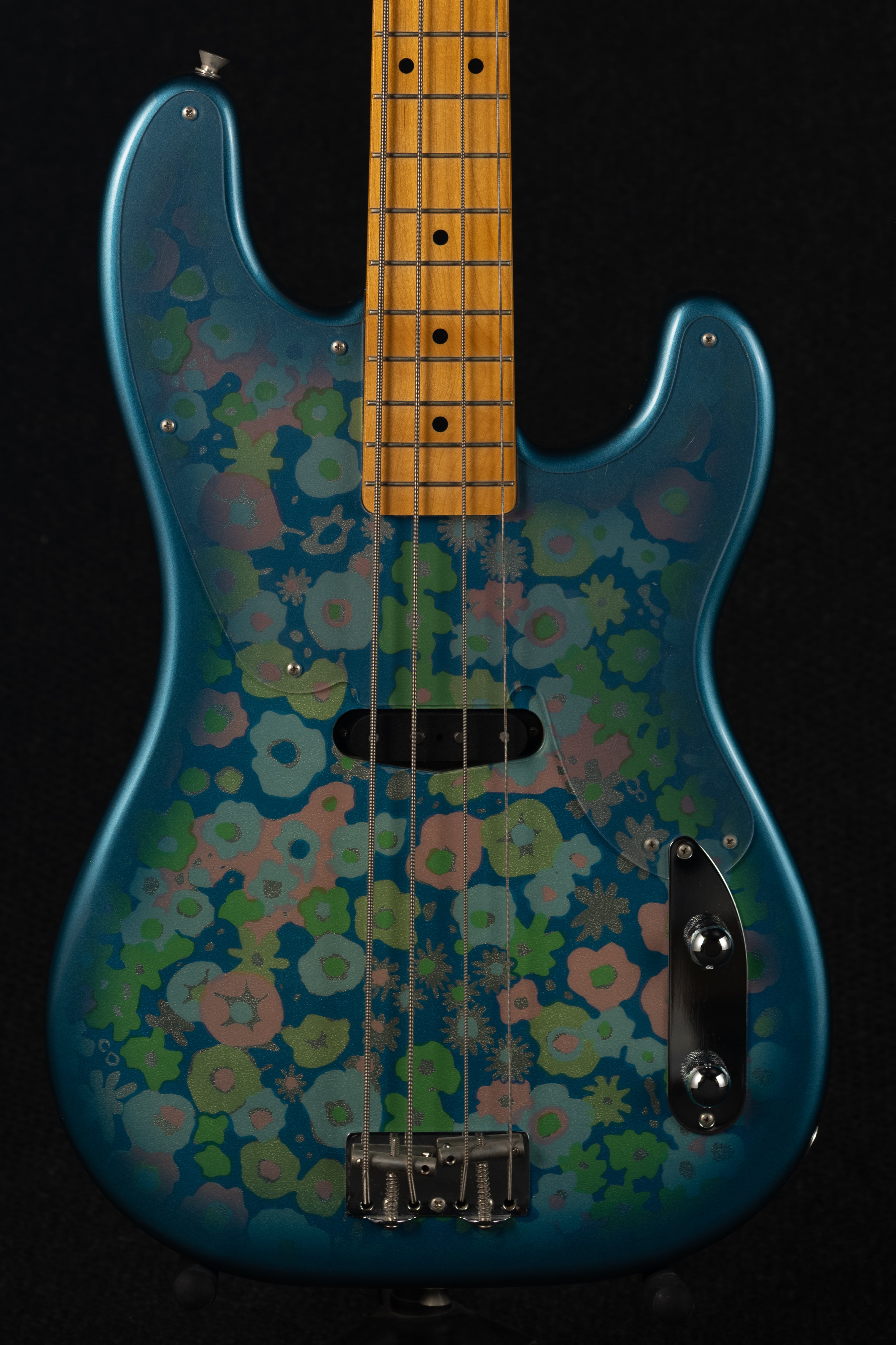CIJ Floral P Bass