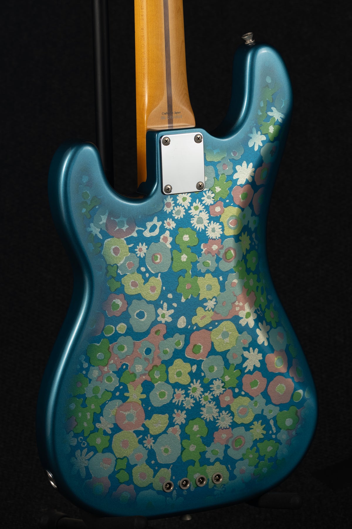 CIJ Floral P Bass