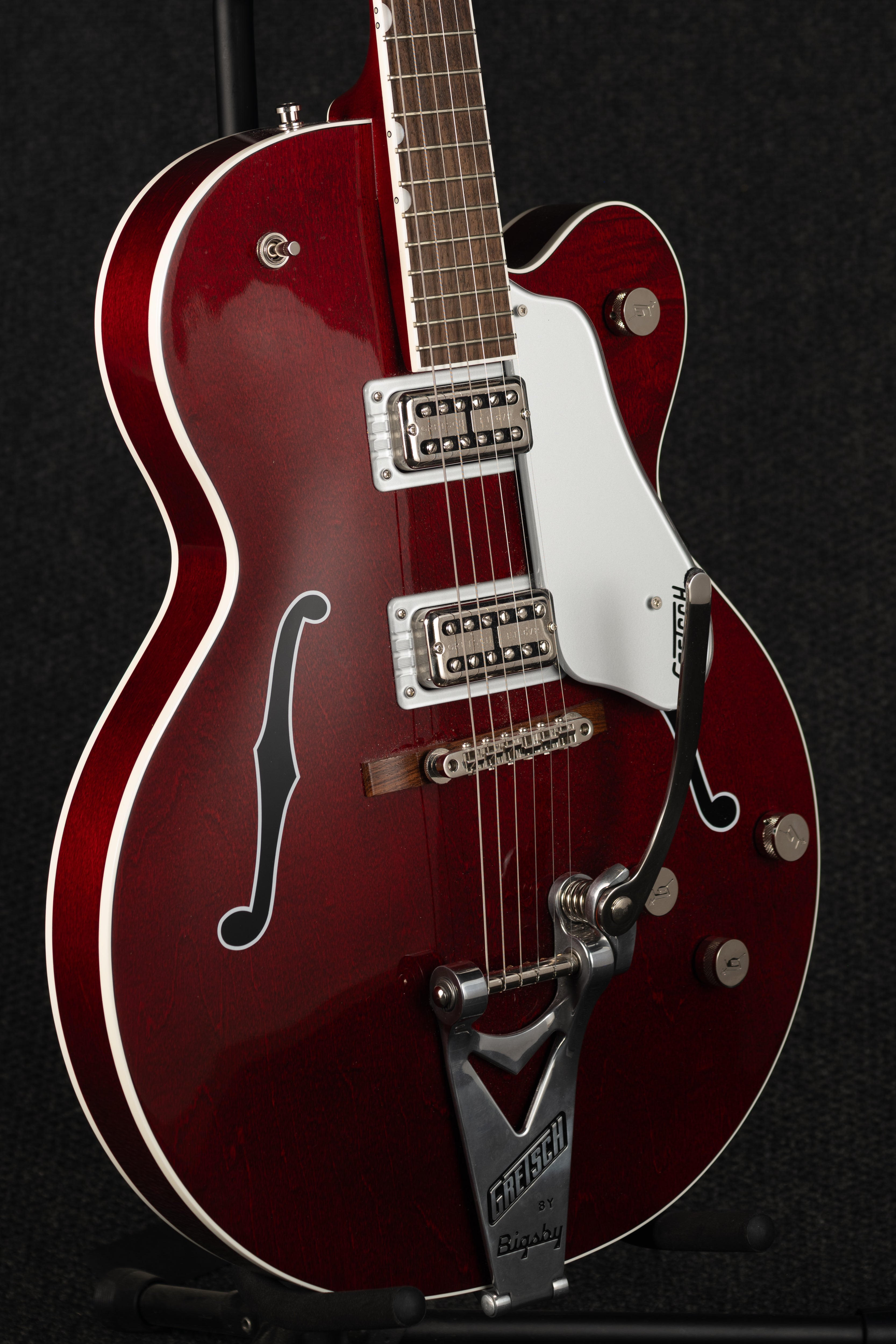 MIJ 6119 Tennessee Rose - Red Stain
