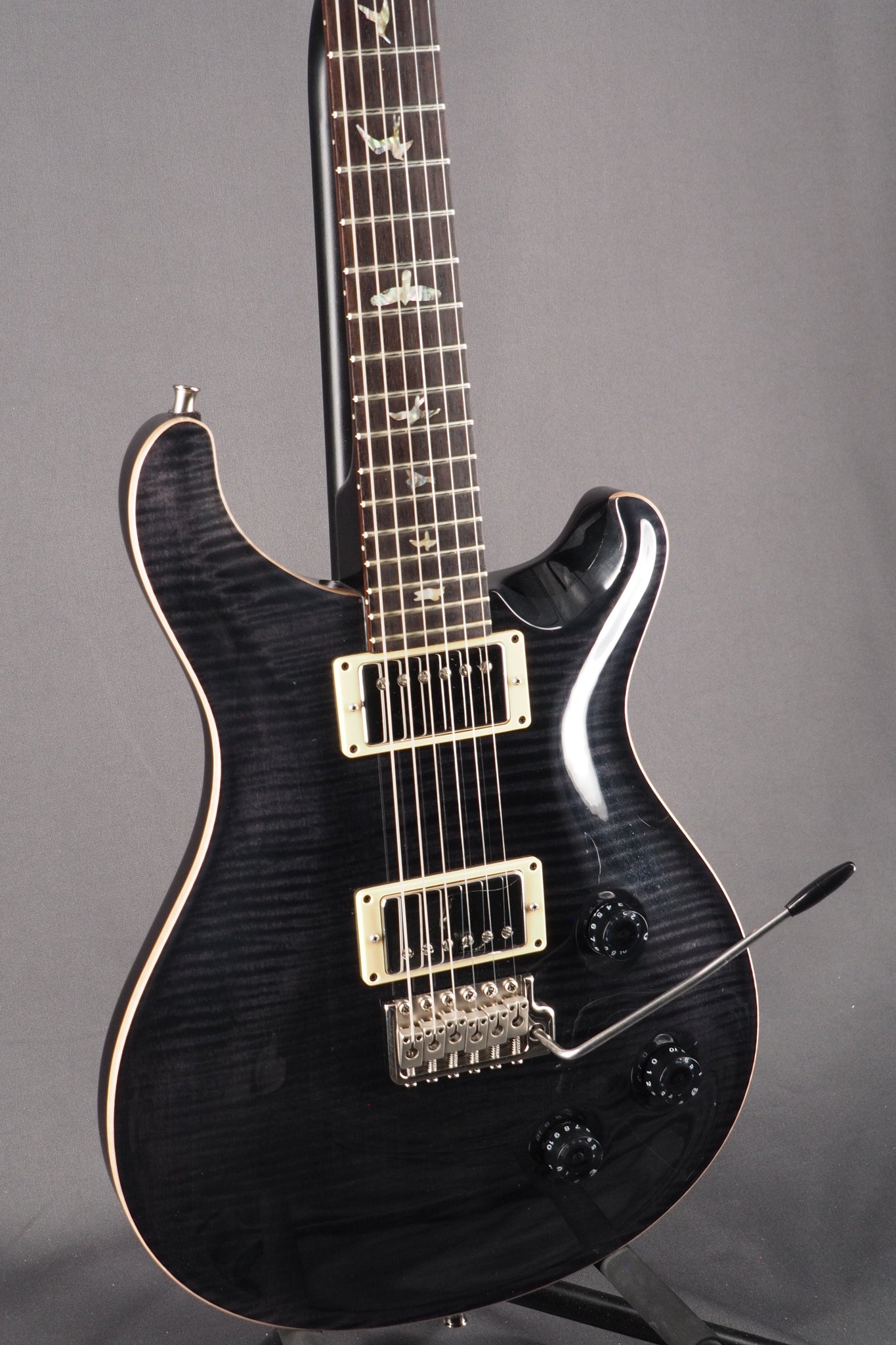 Custom 22 10 Top - Charcoal