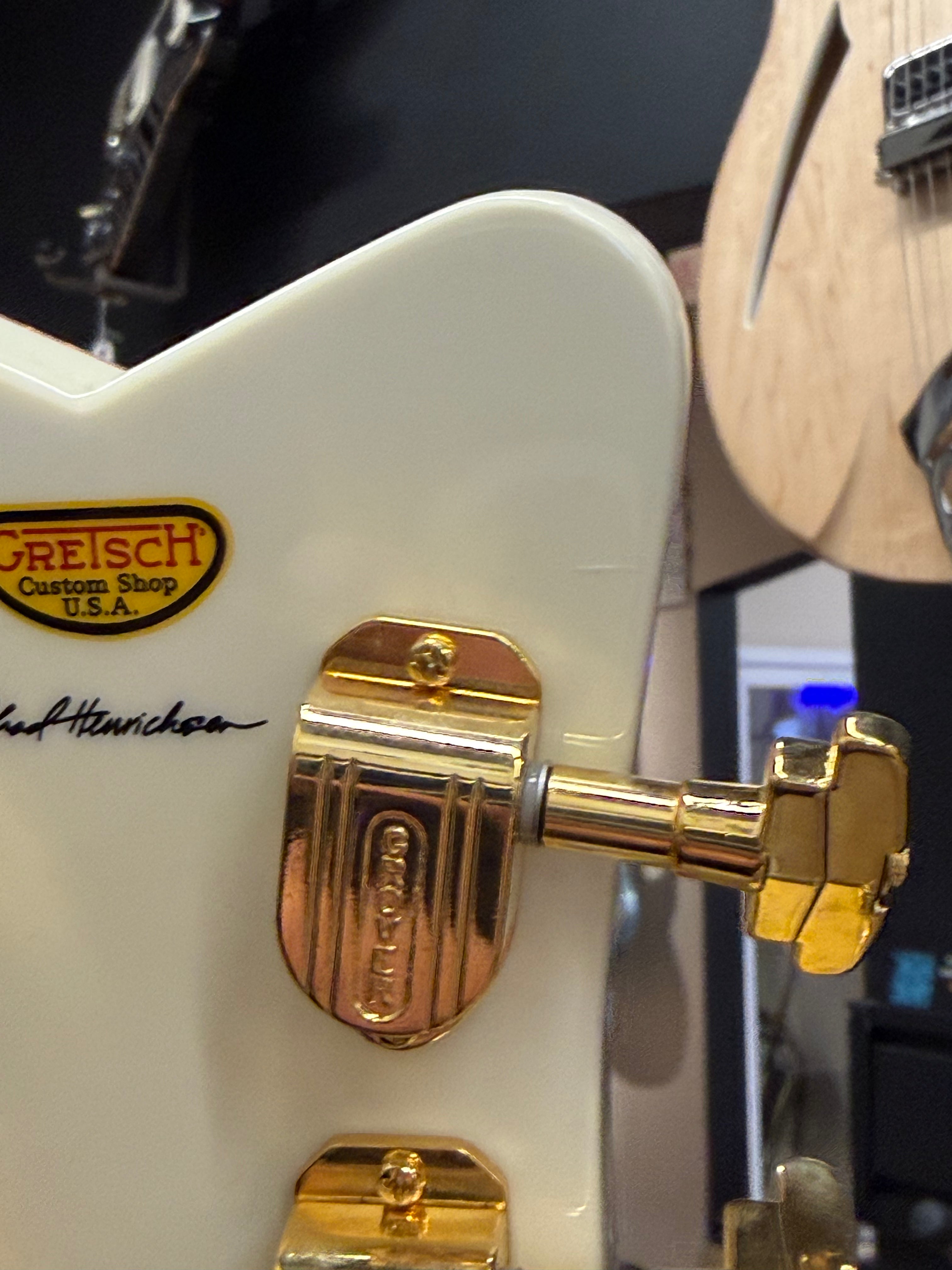G6134 '59 Penguin Masterbuilt - Aged White