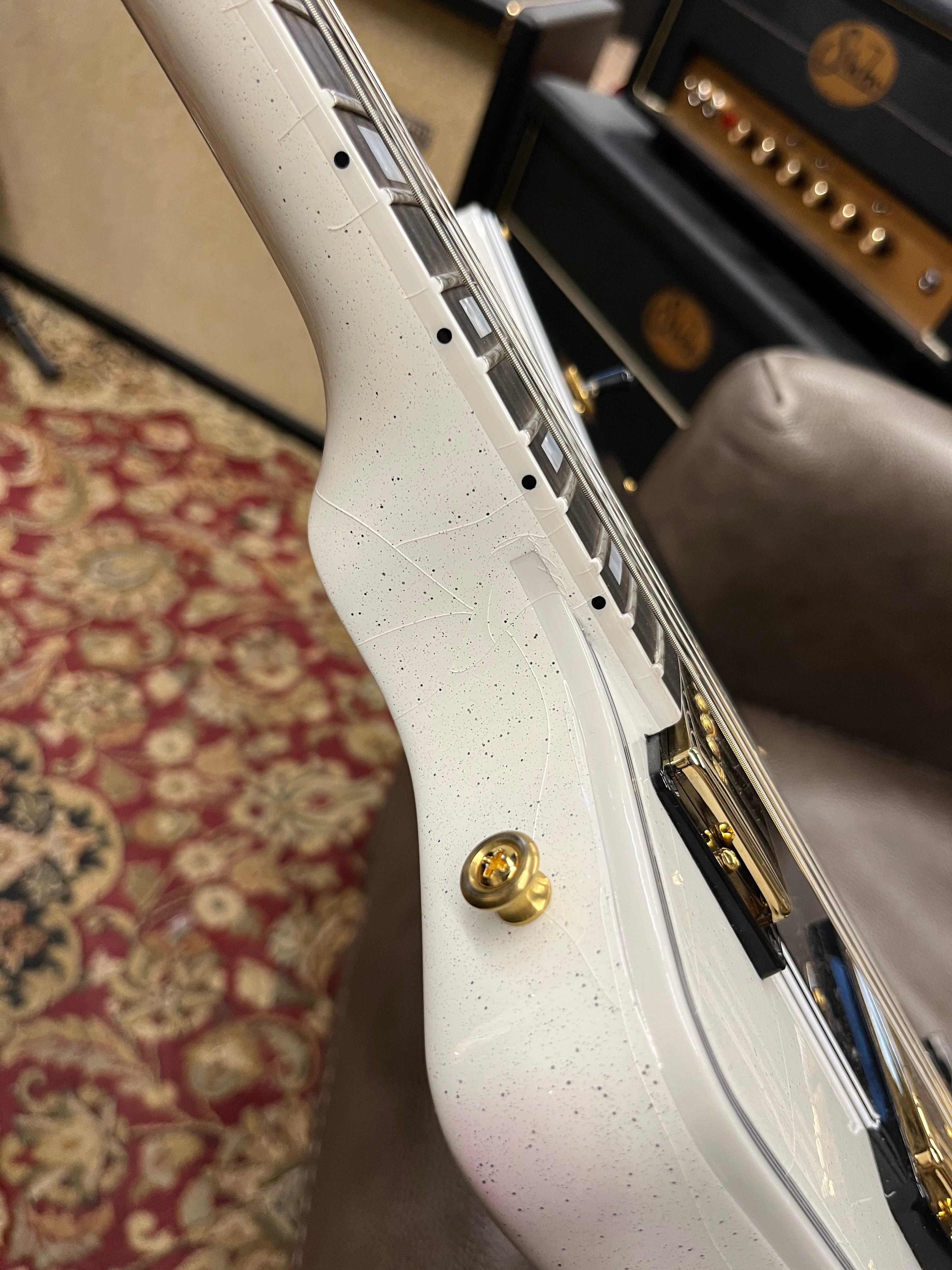 Explorer Custom - Alpine White Sparkle