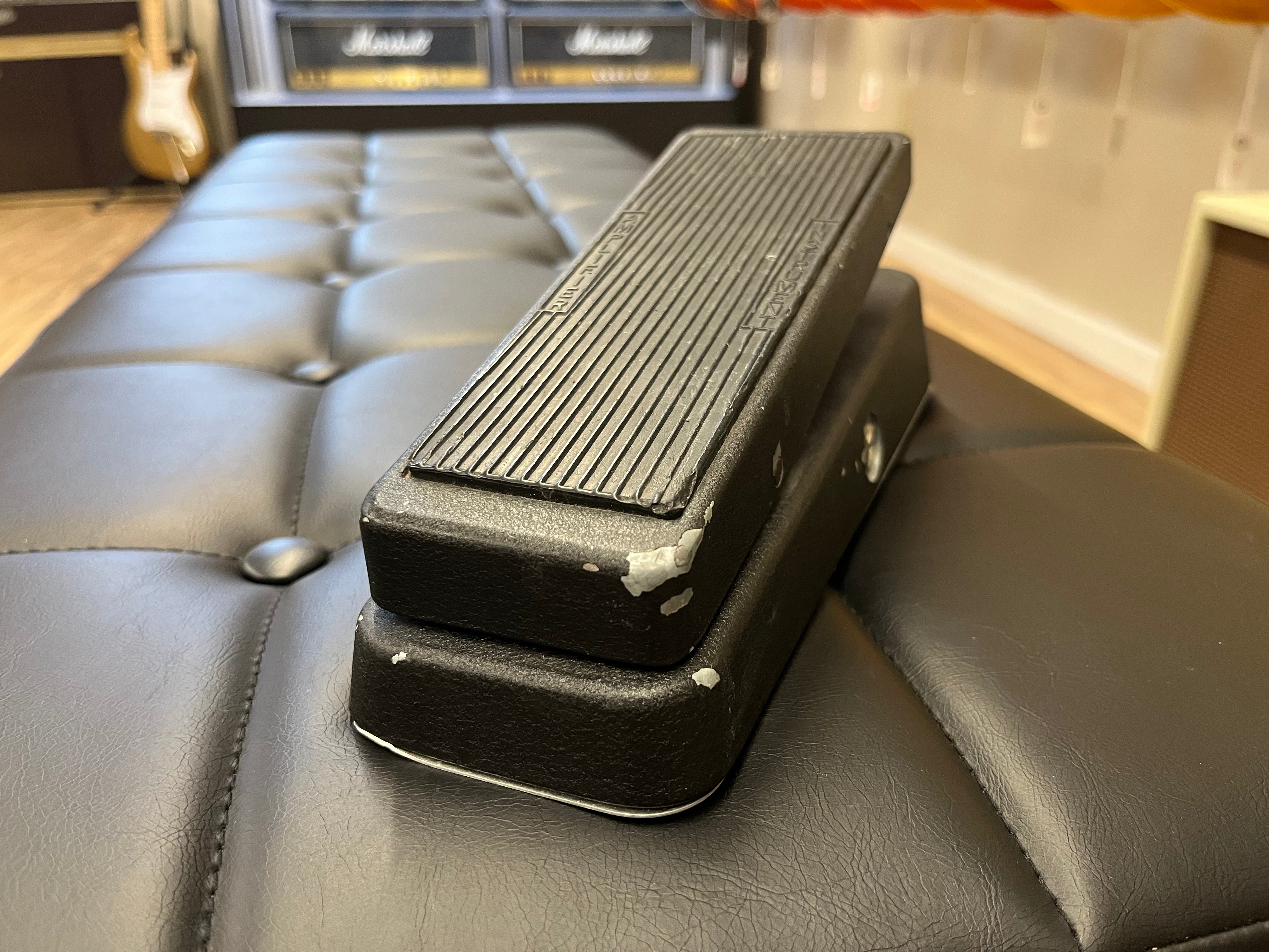 GCB-100 Bass Crybaby