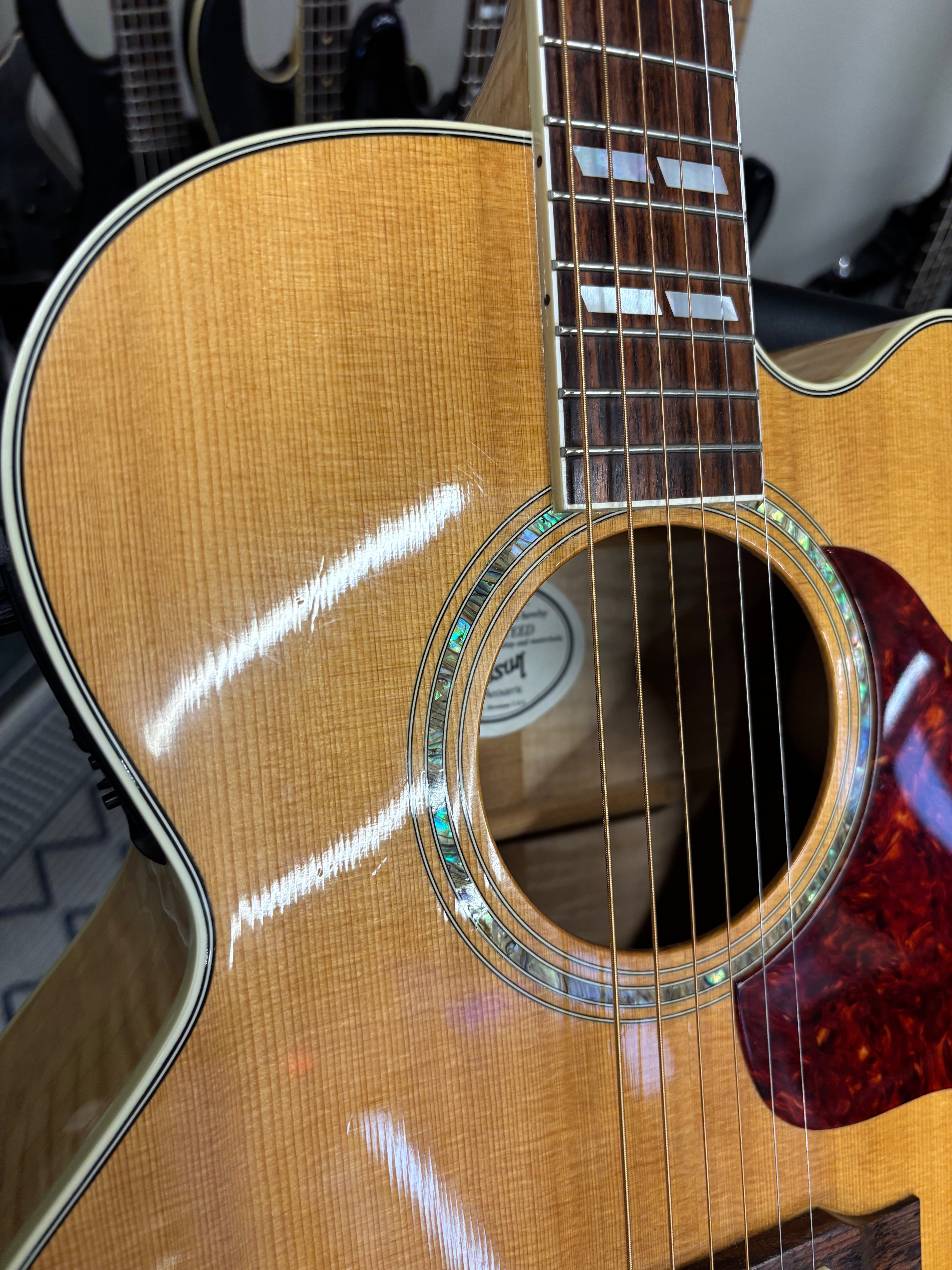 CJ-165 EC Acoustic/Electric - Natural