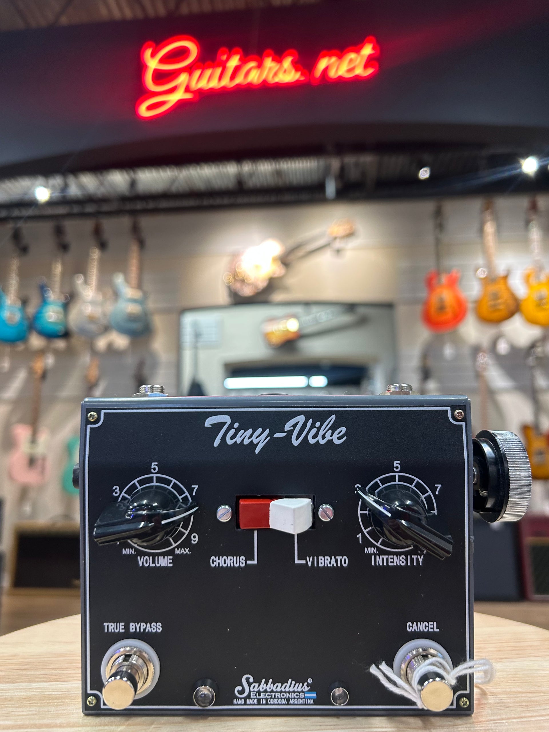68 Tiny Vibe Pedal