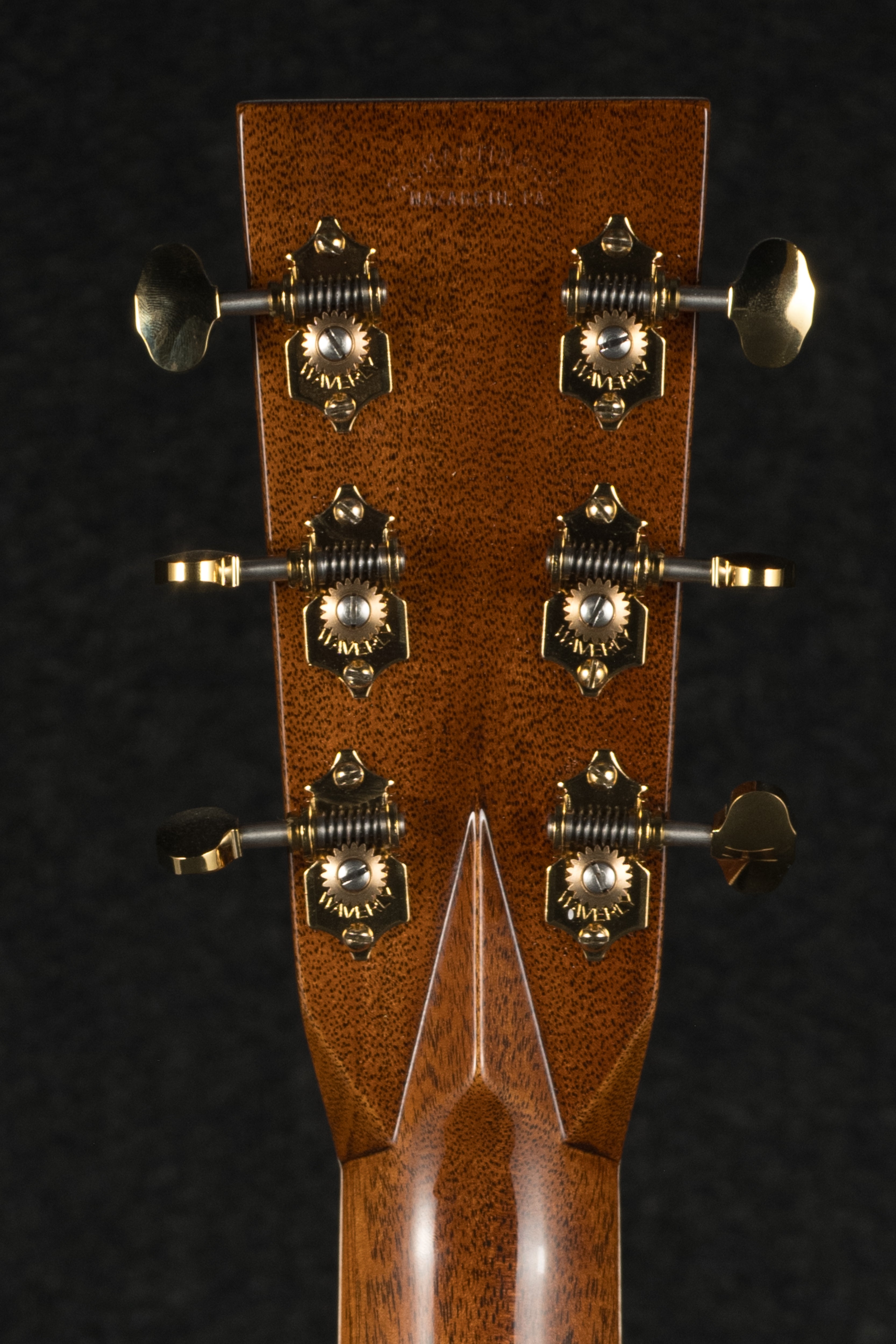 D45 Modern Deluxe